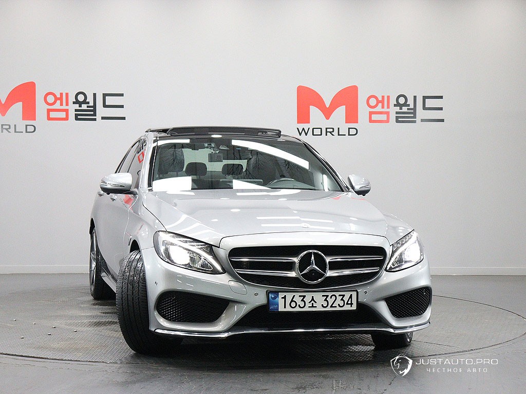 Автомобиль Mercedes-Benz C-Class