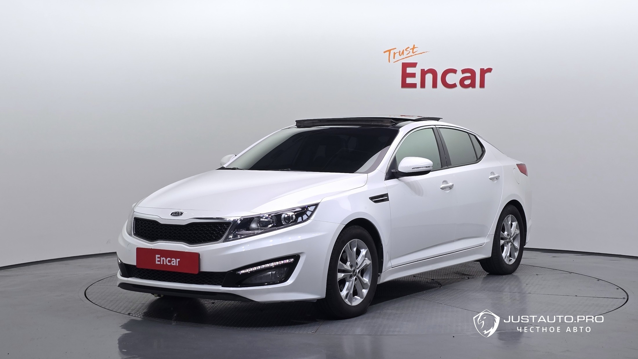 Автомобиль Kia K5