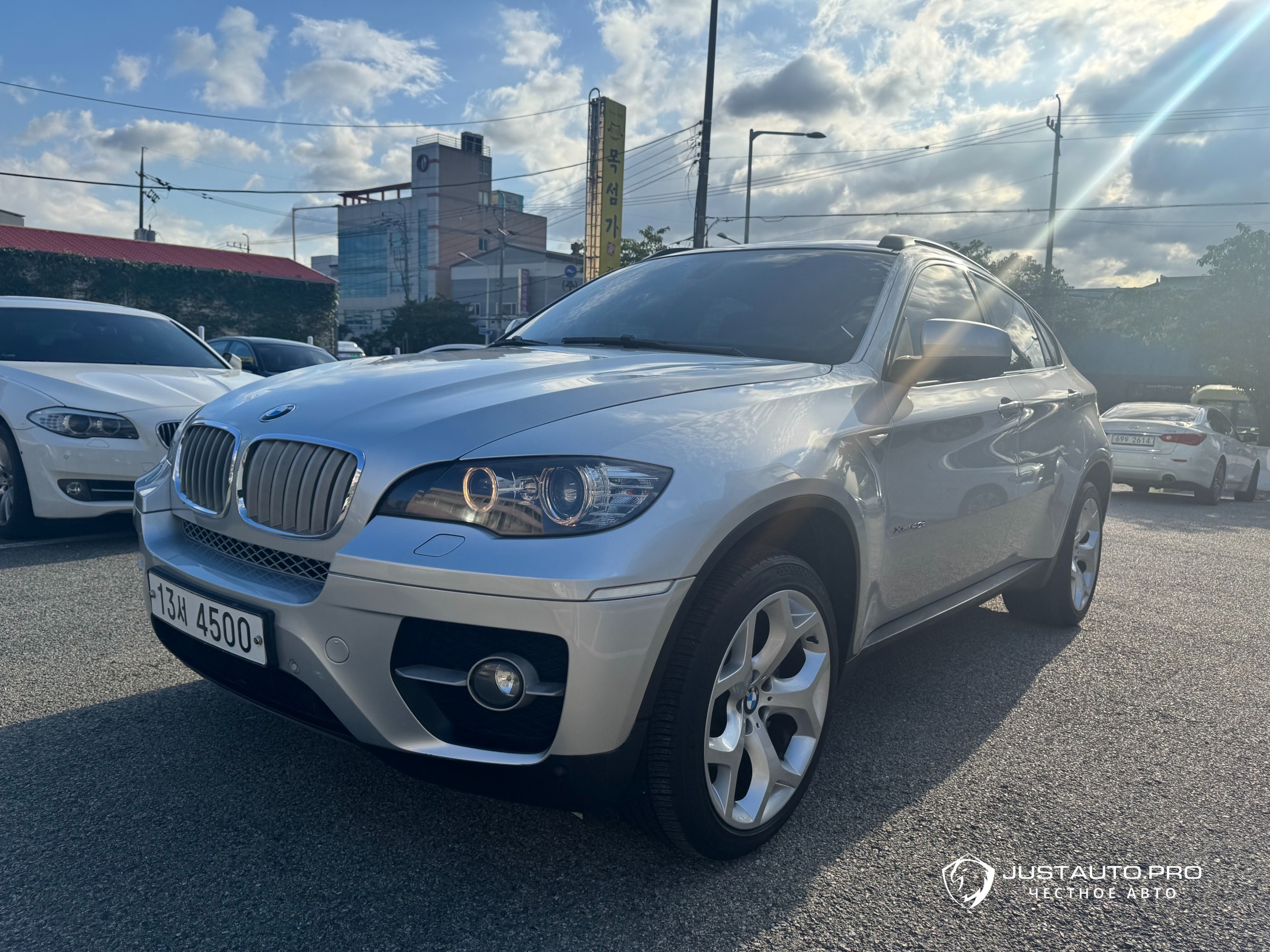 Автомобиль BMW X6