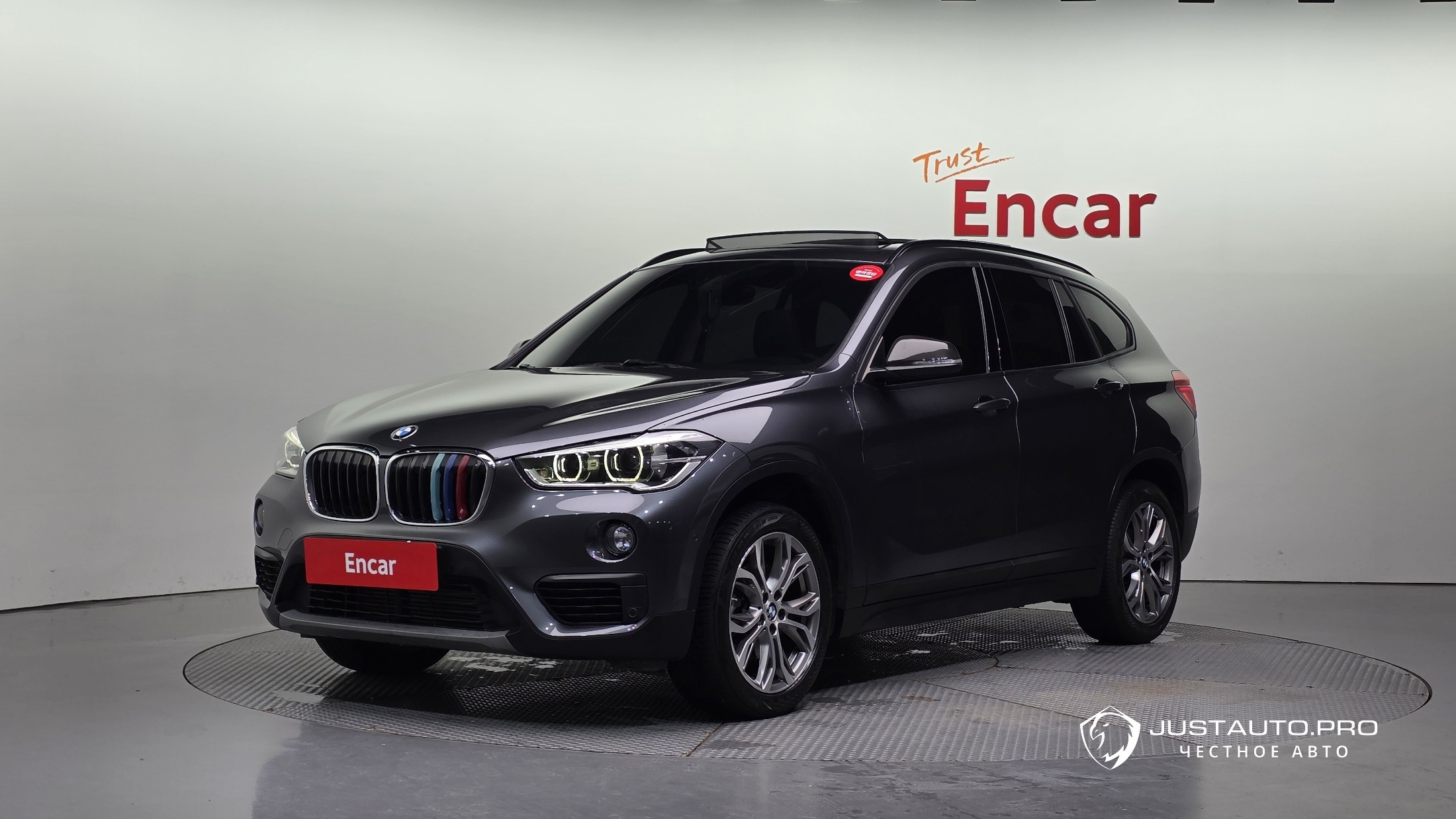 Автомобиль BMW X1