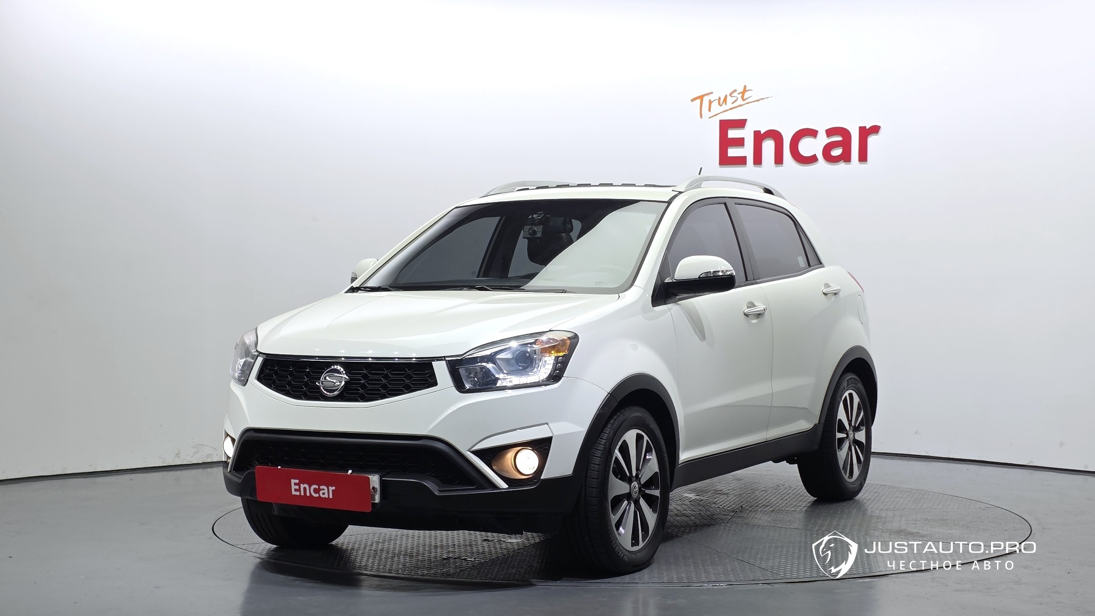 Автомобиль KG_Mobility_Ssangyong KORANDO
