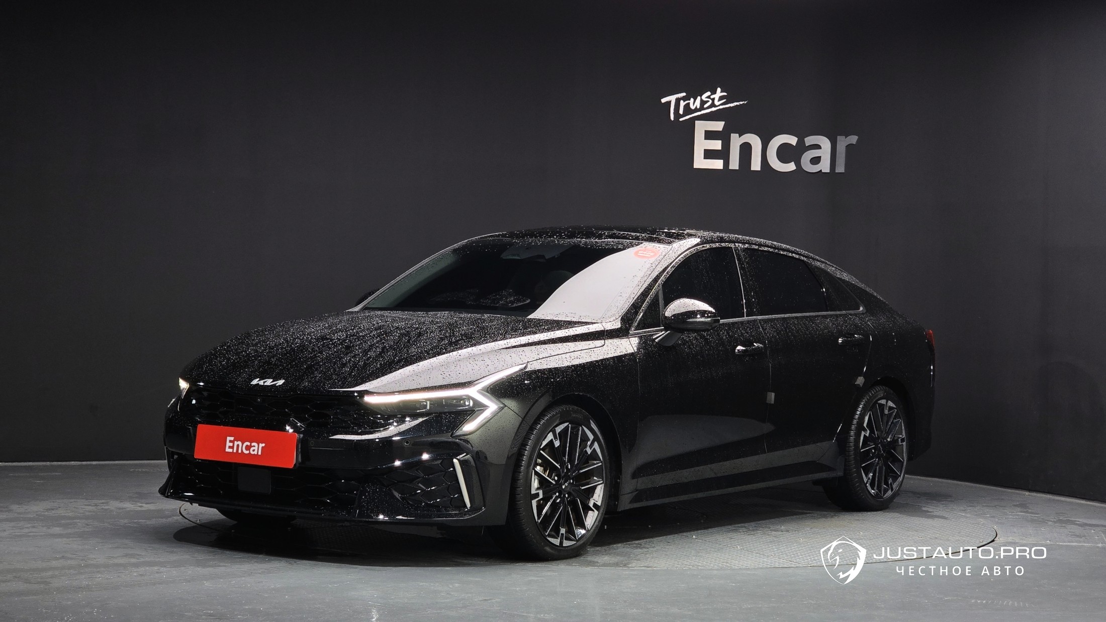 Автомобиль Kia K5