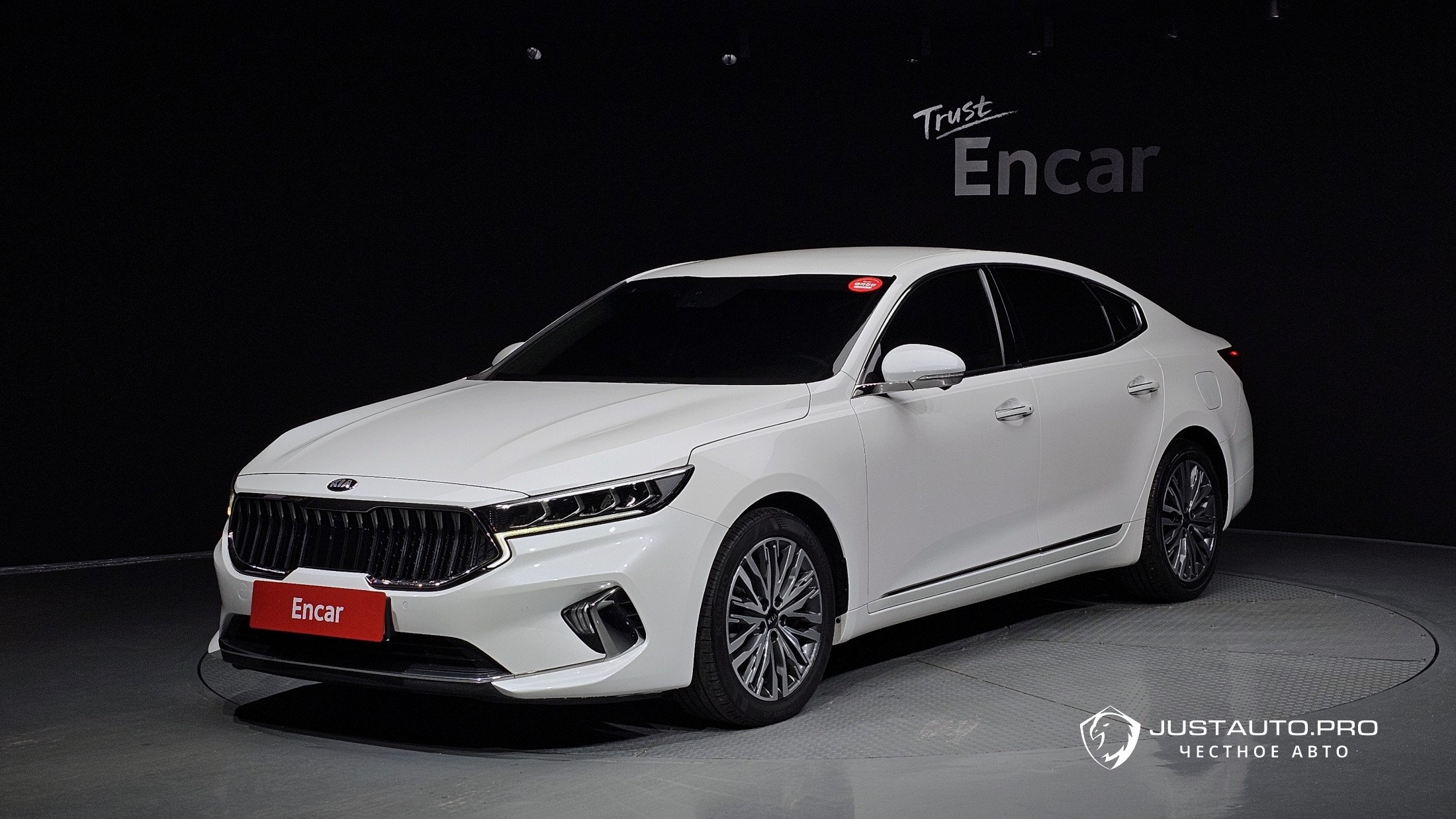 Автомобиль Kia K7