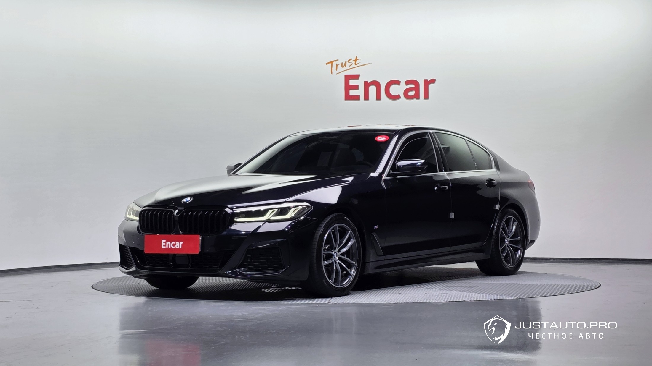 Автомобиль BMW 5-Series