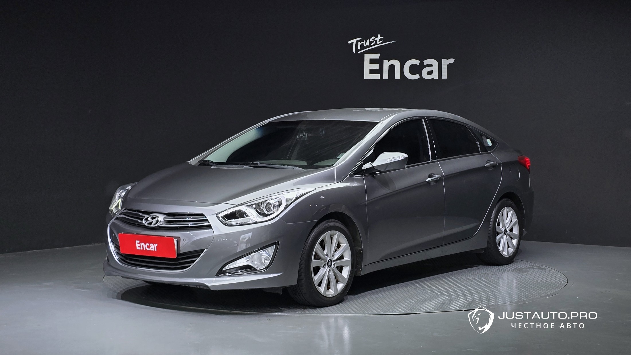 Автомобиль Hyundai i40