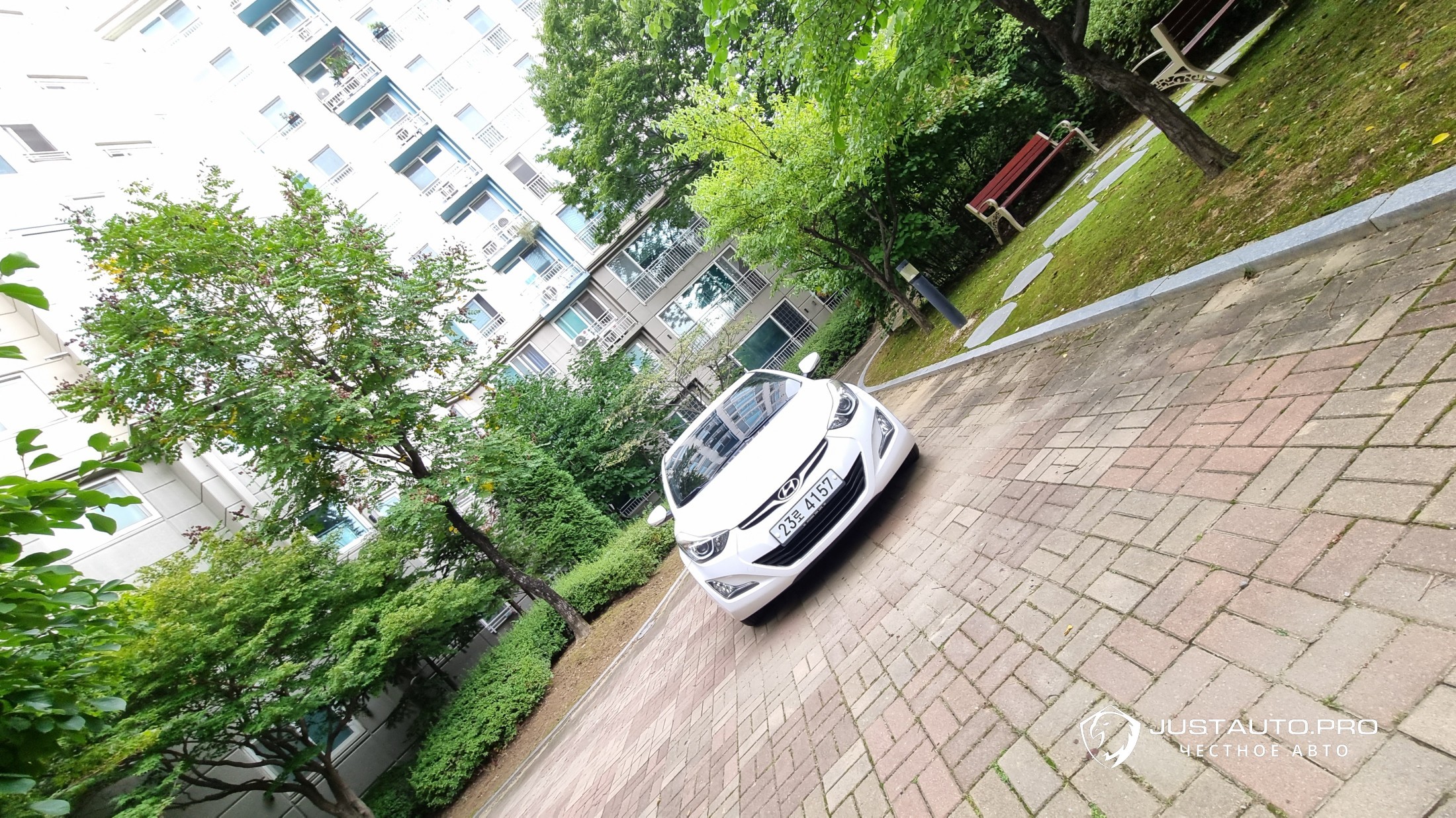 Автомобиль Hyundai AVANTE