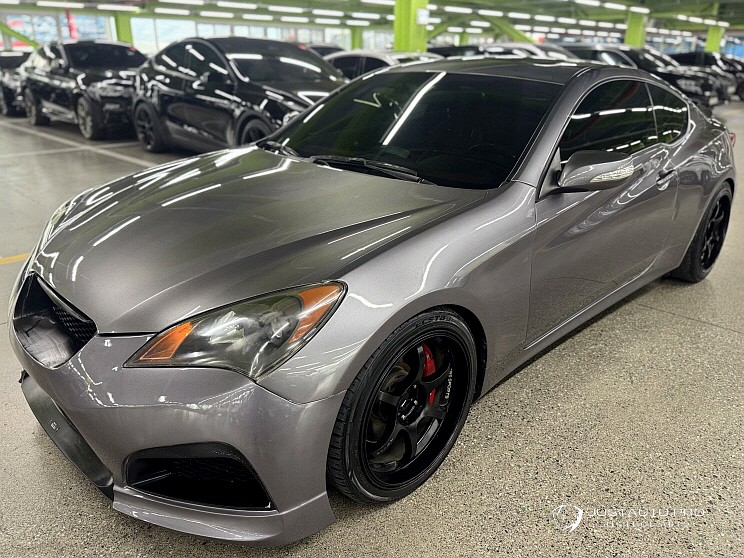 Автомобиль Hyundai Genesis