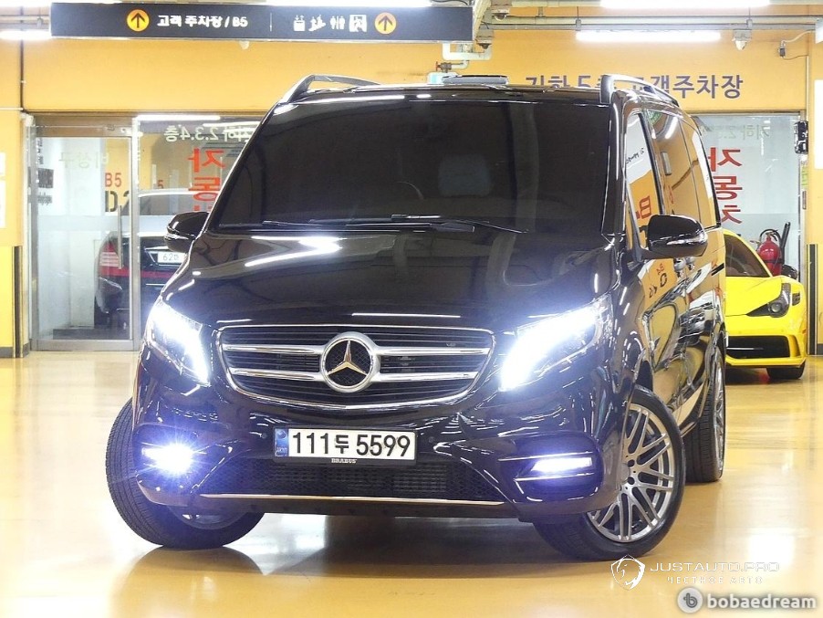 Автомобиль Mercedes-Benz V-Class