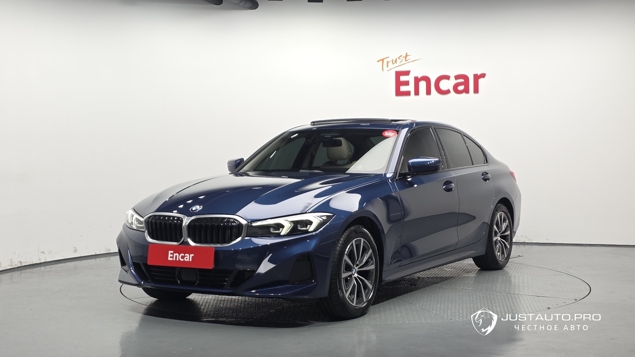 Автомобиль BMW 3-Series