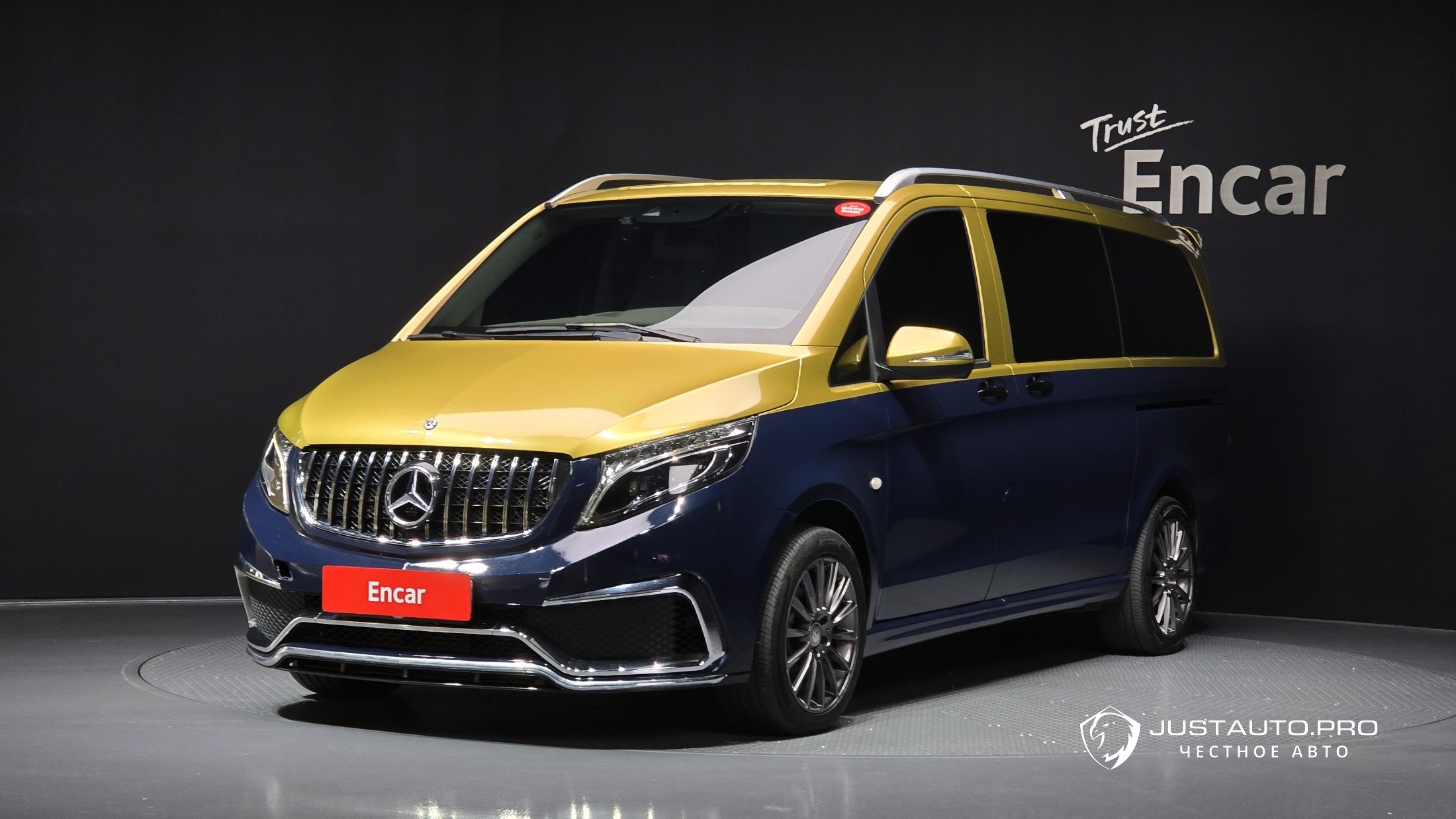Автомобиль Mercedes-Benz V-Class
