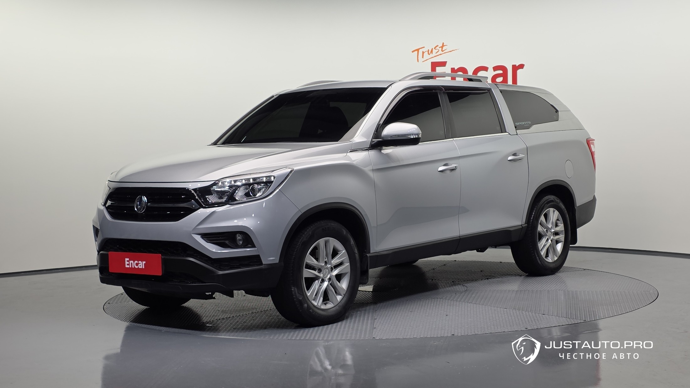 Автомобиль KG_Mobility_Ssangyong Rexton
