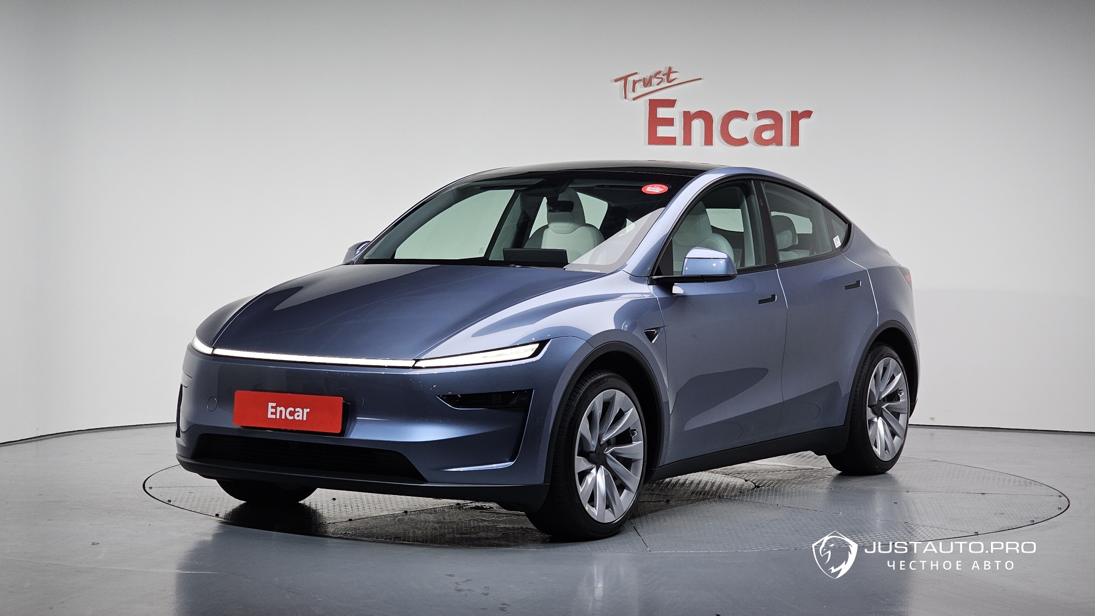 Автомобиль Tesla Model Y
