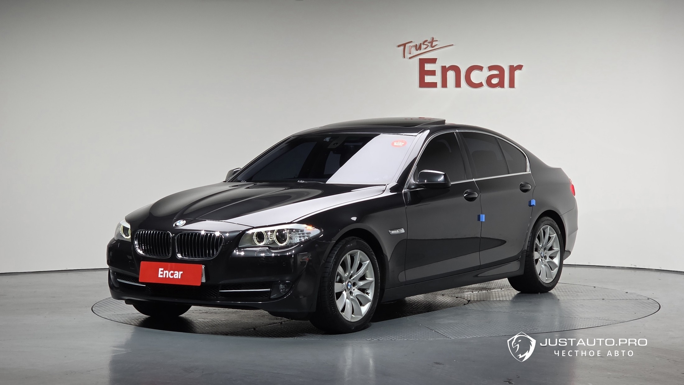 Автомобиль BMW 5-Series