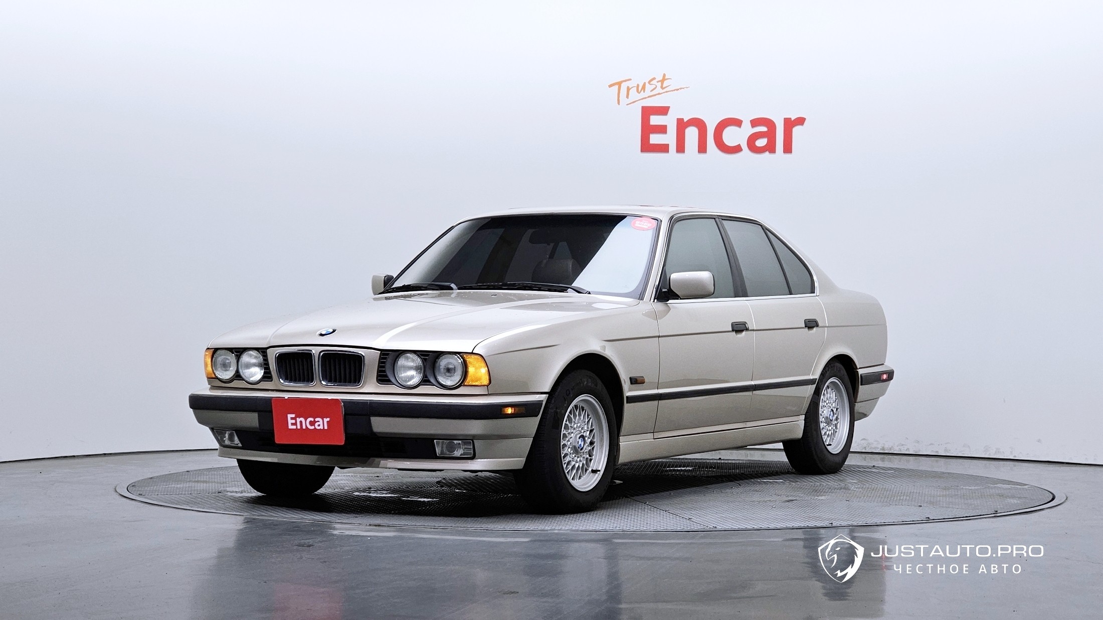 Автомобиль BMW 5-Series