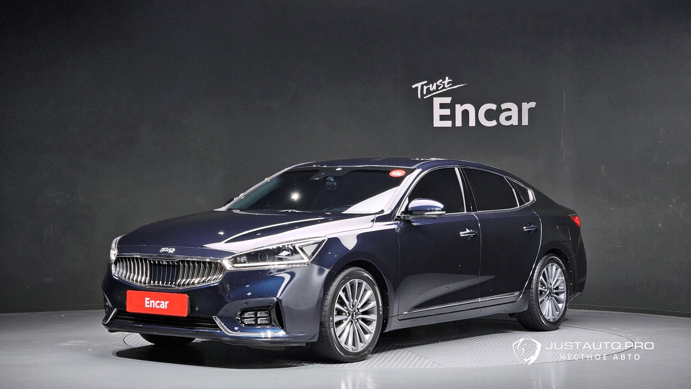 Автомобиль Kia K7