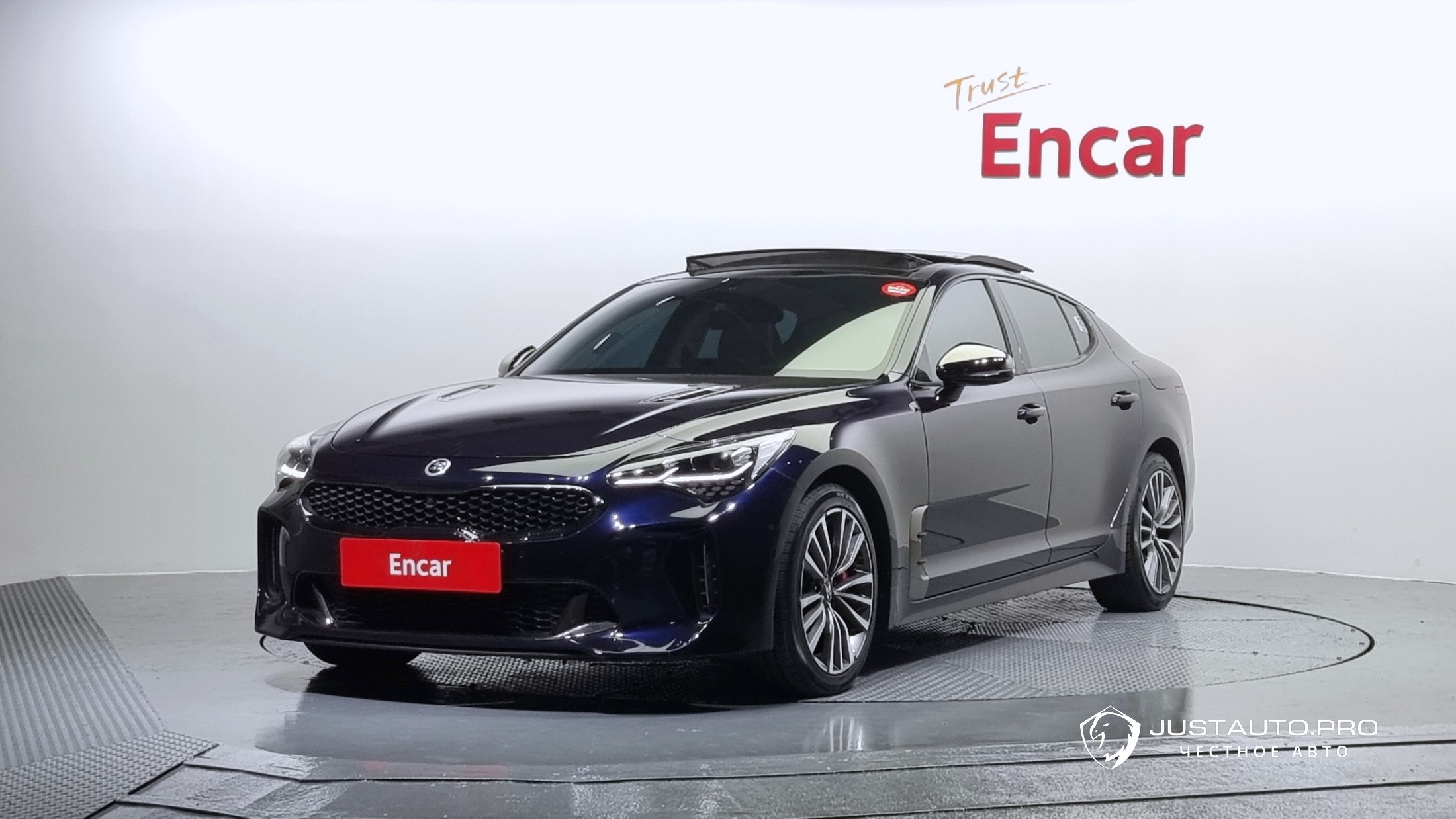 Автомобиль Kia Stinger