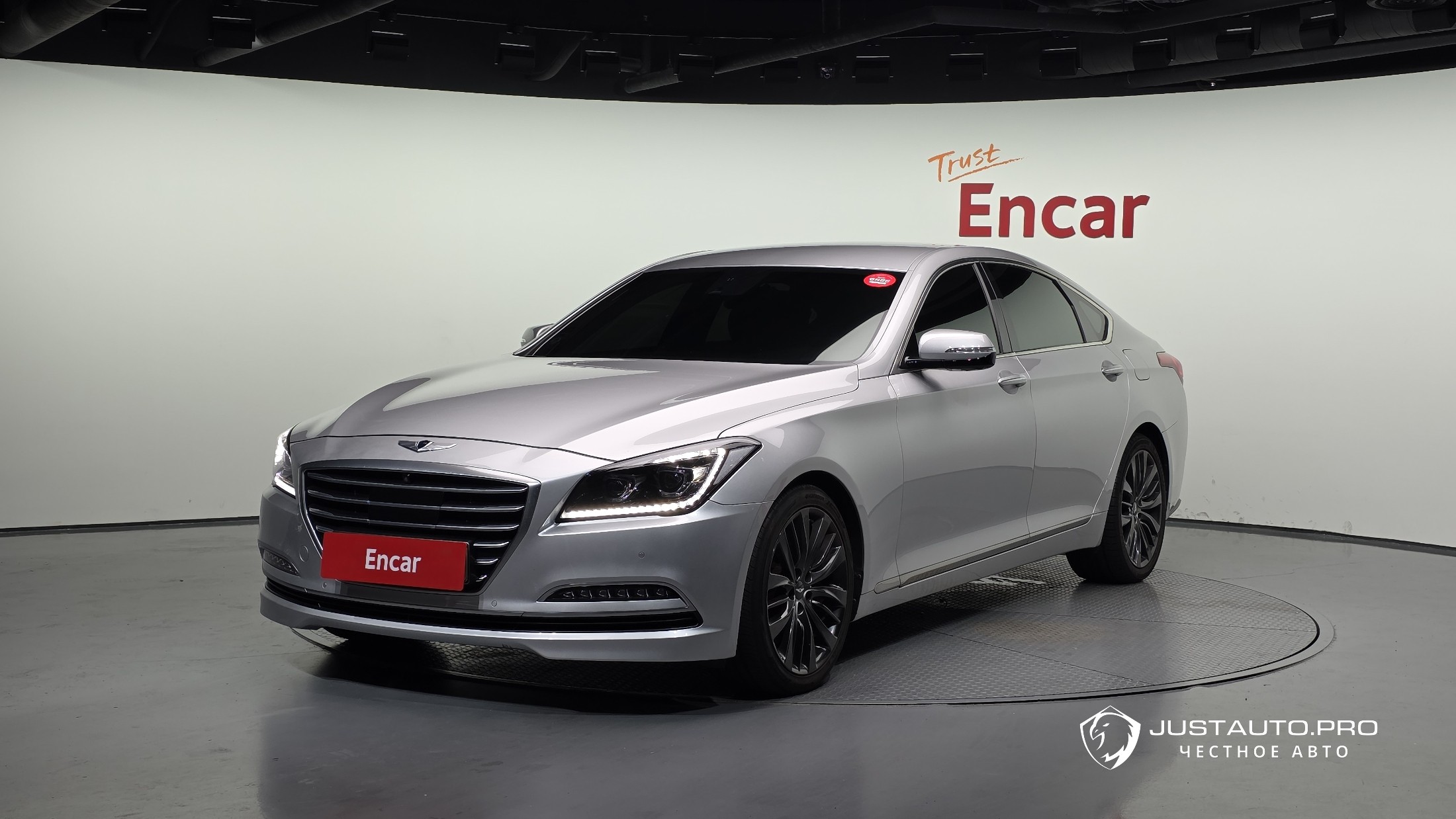 Автомобиль Hyundai Genesis