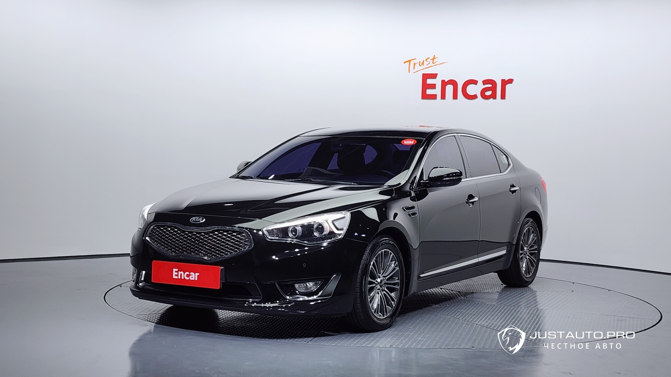 Автомобиль Kia K7