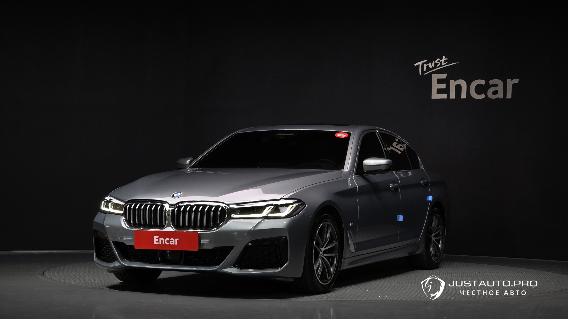Автомобиль BMW 5-Series