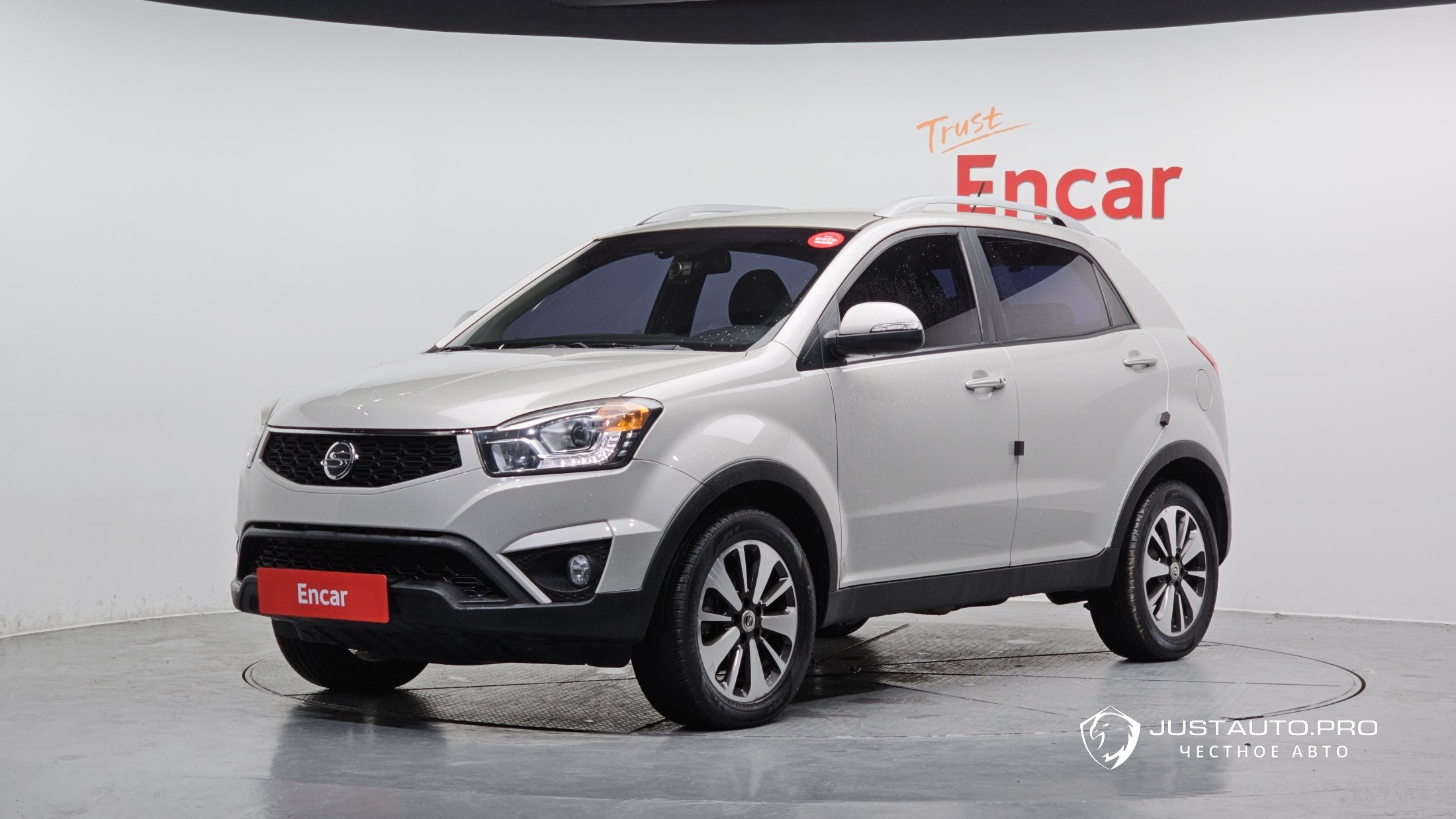 Автомобиль KG_Mobility_Ssangyong KORANDO