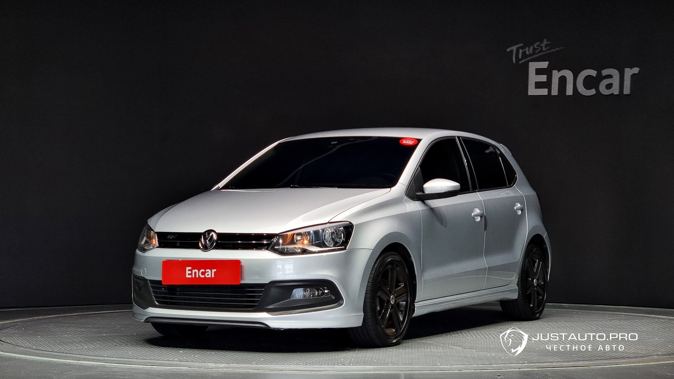 Автомобиль Volkswagen Polo