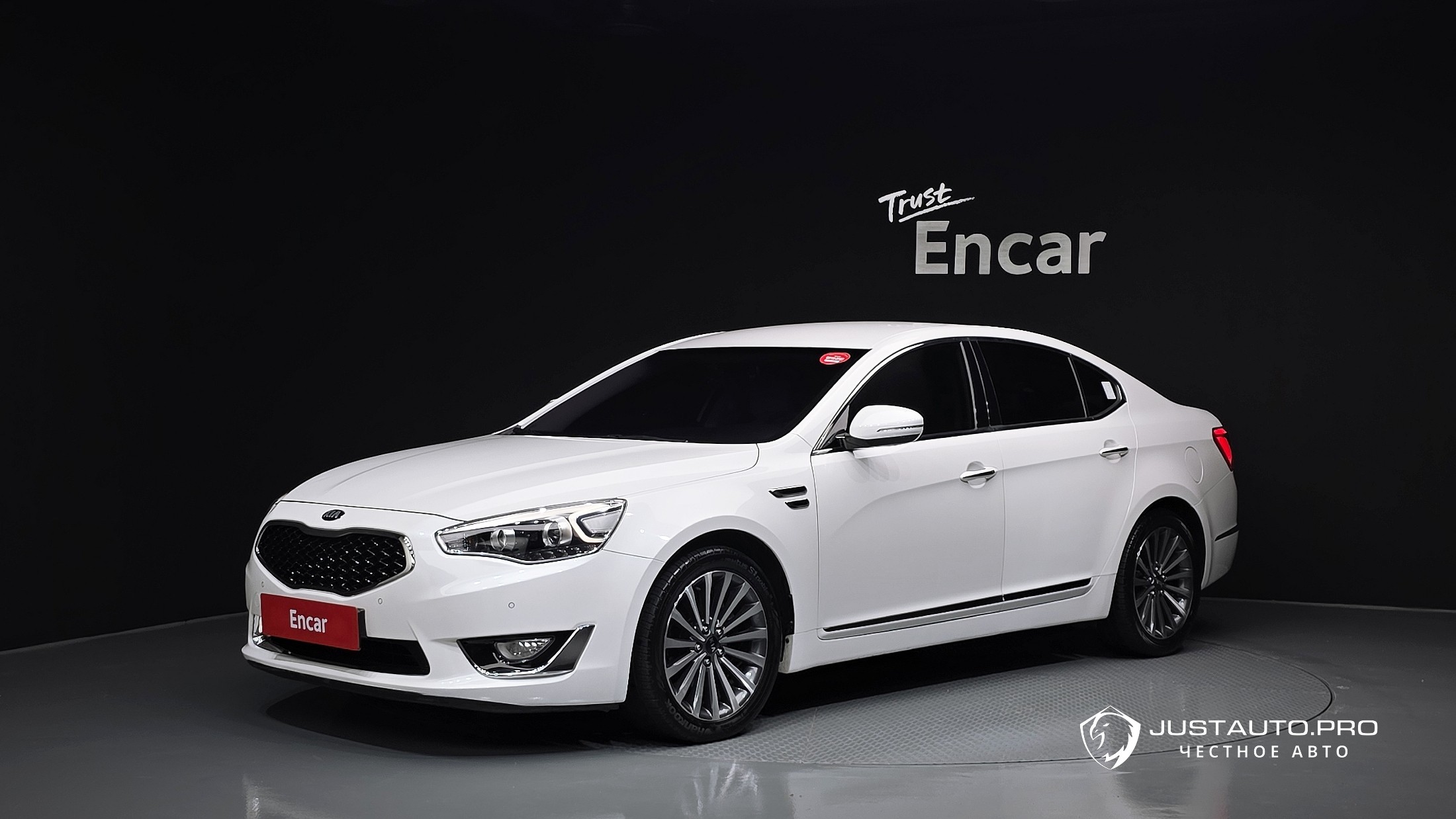 Автомобиль Kia K7