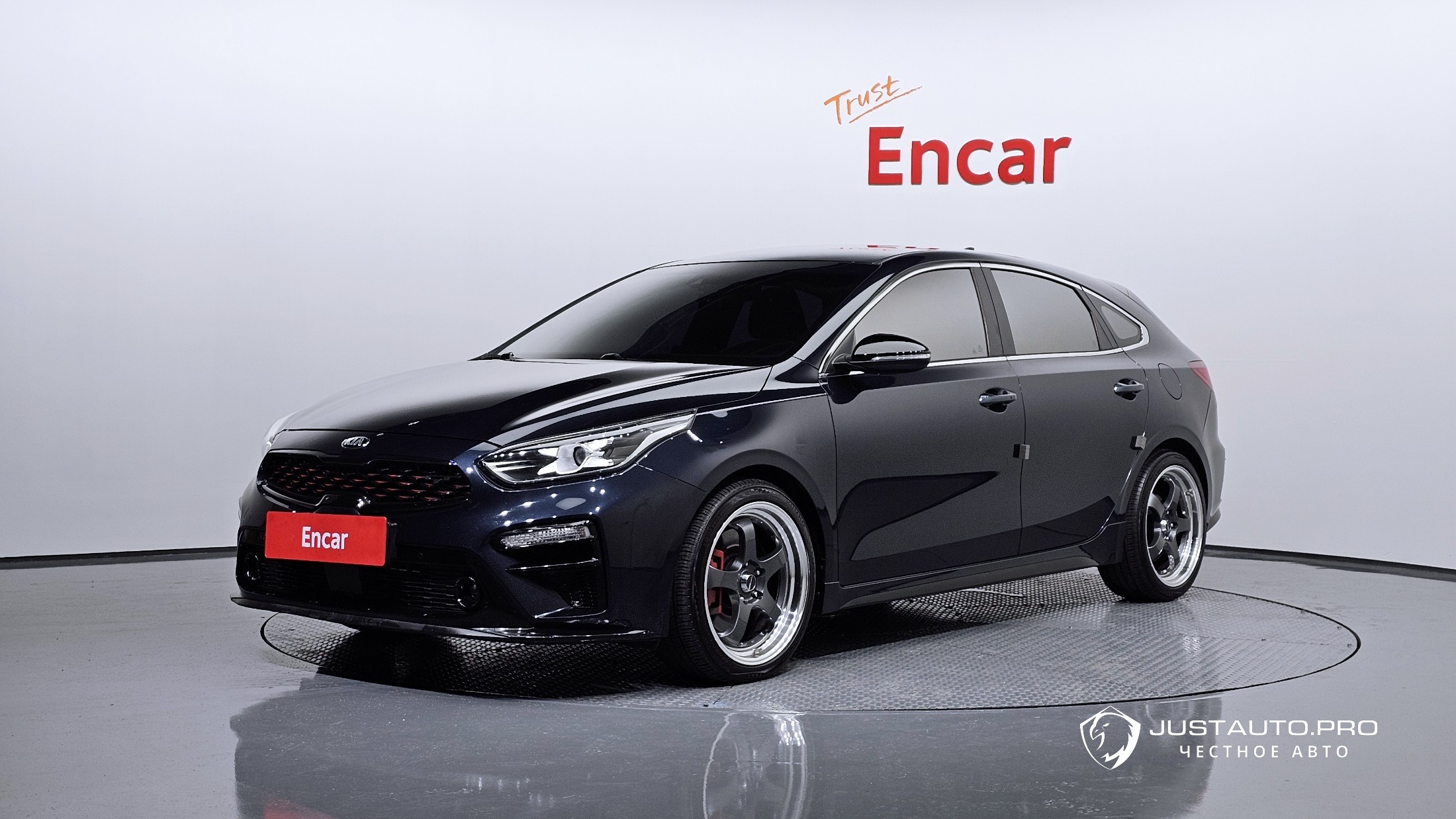 Автомобиль Kia K3