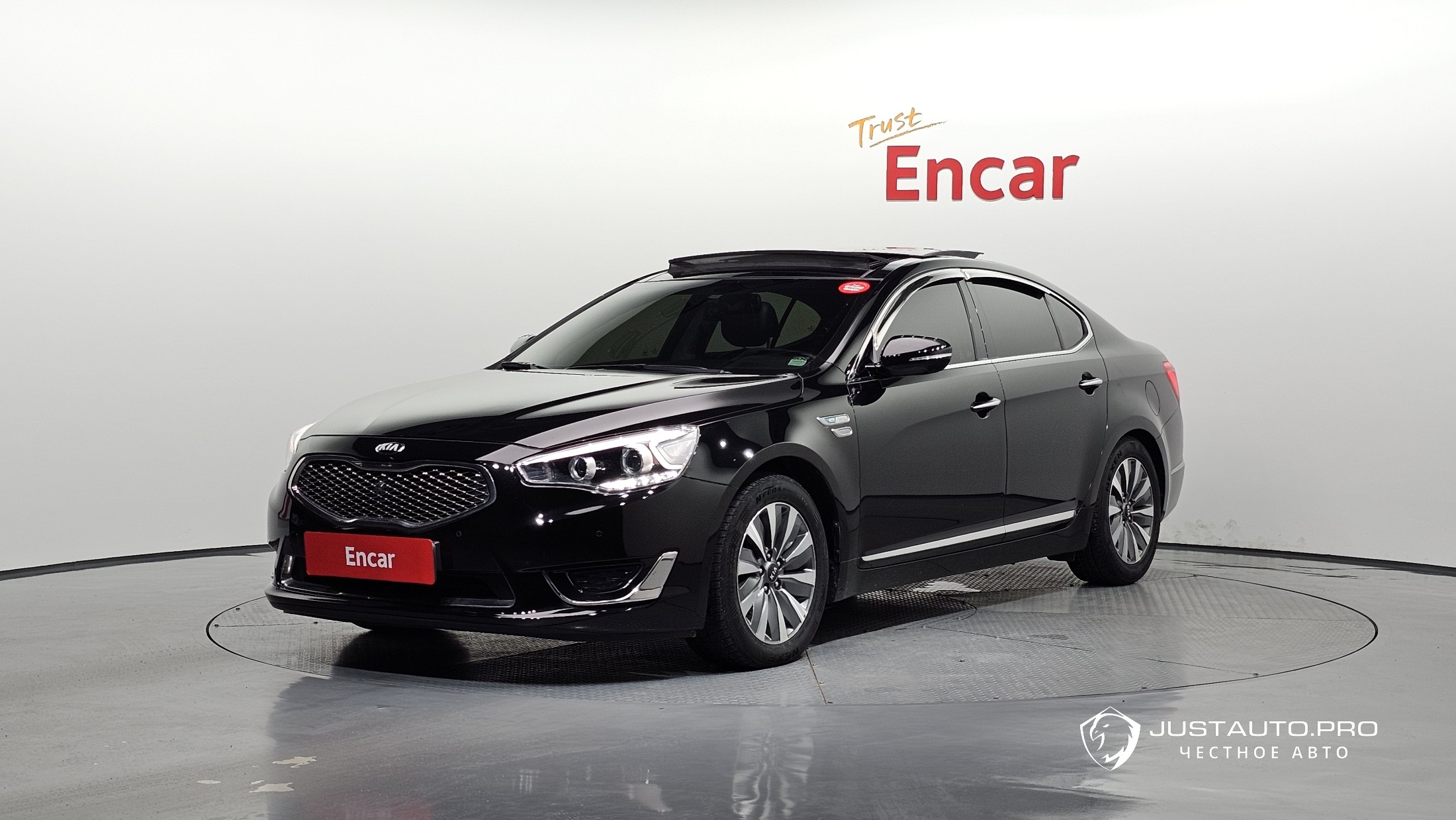 Автомобиль Kia K7