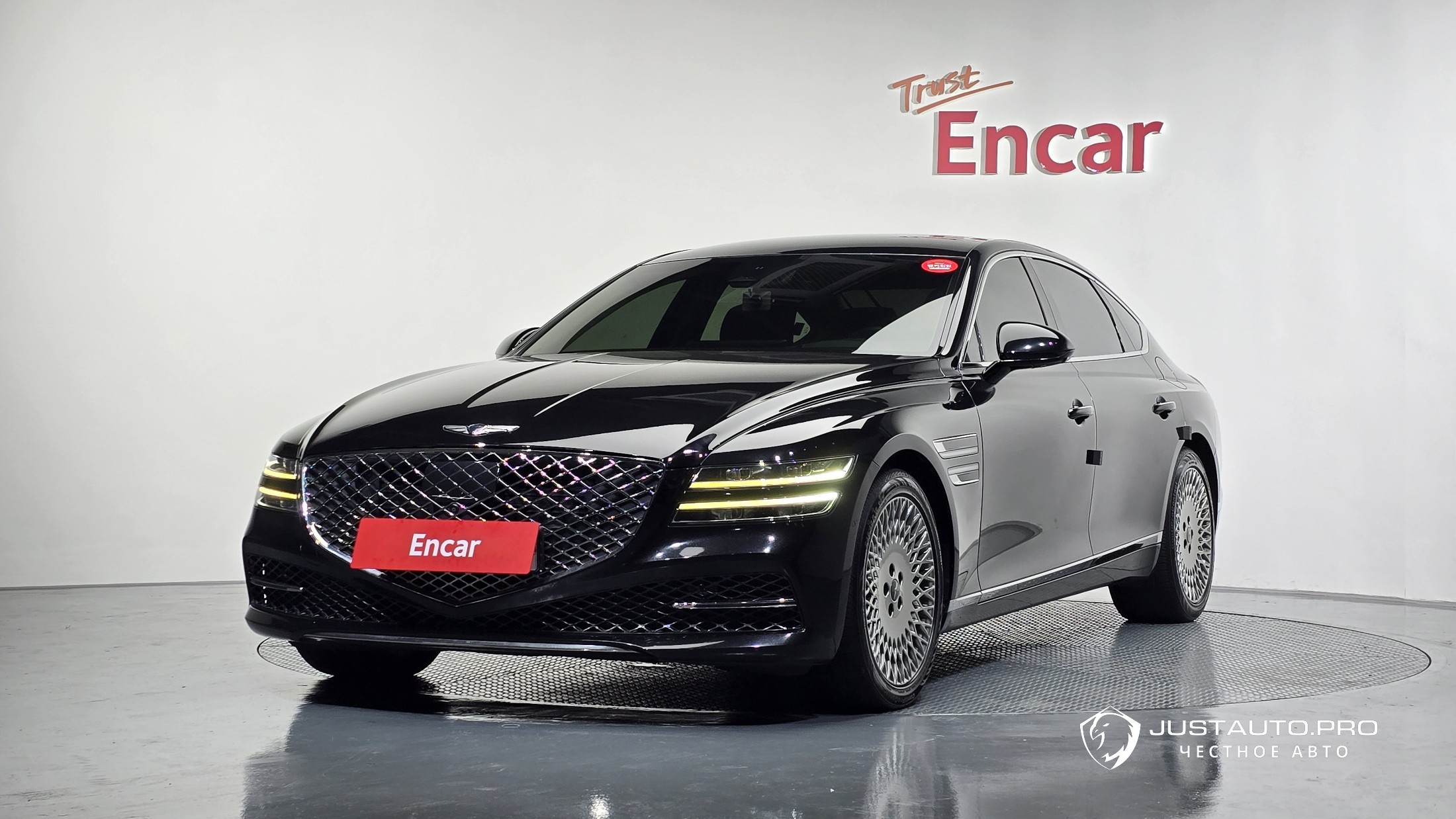 Автомобиль Genesis G80