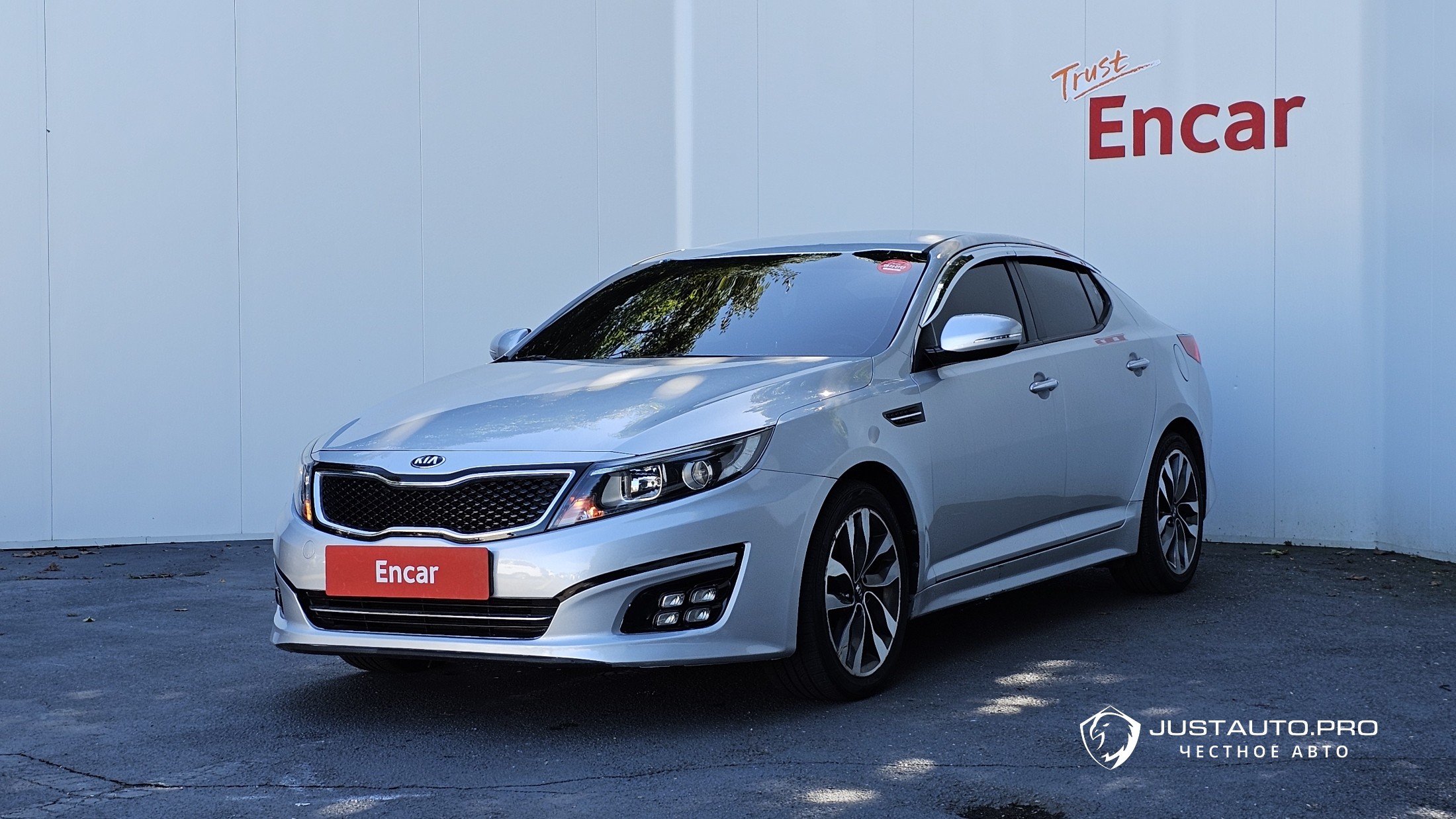 Автомобиль Kia K5