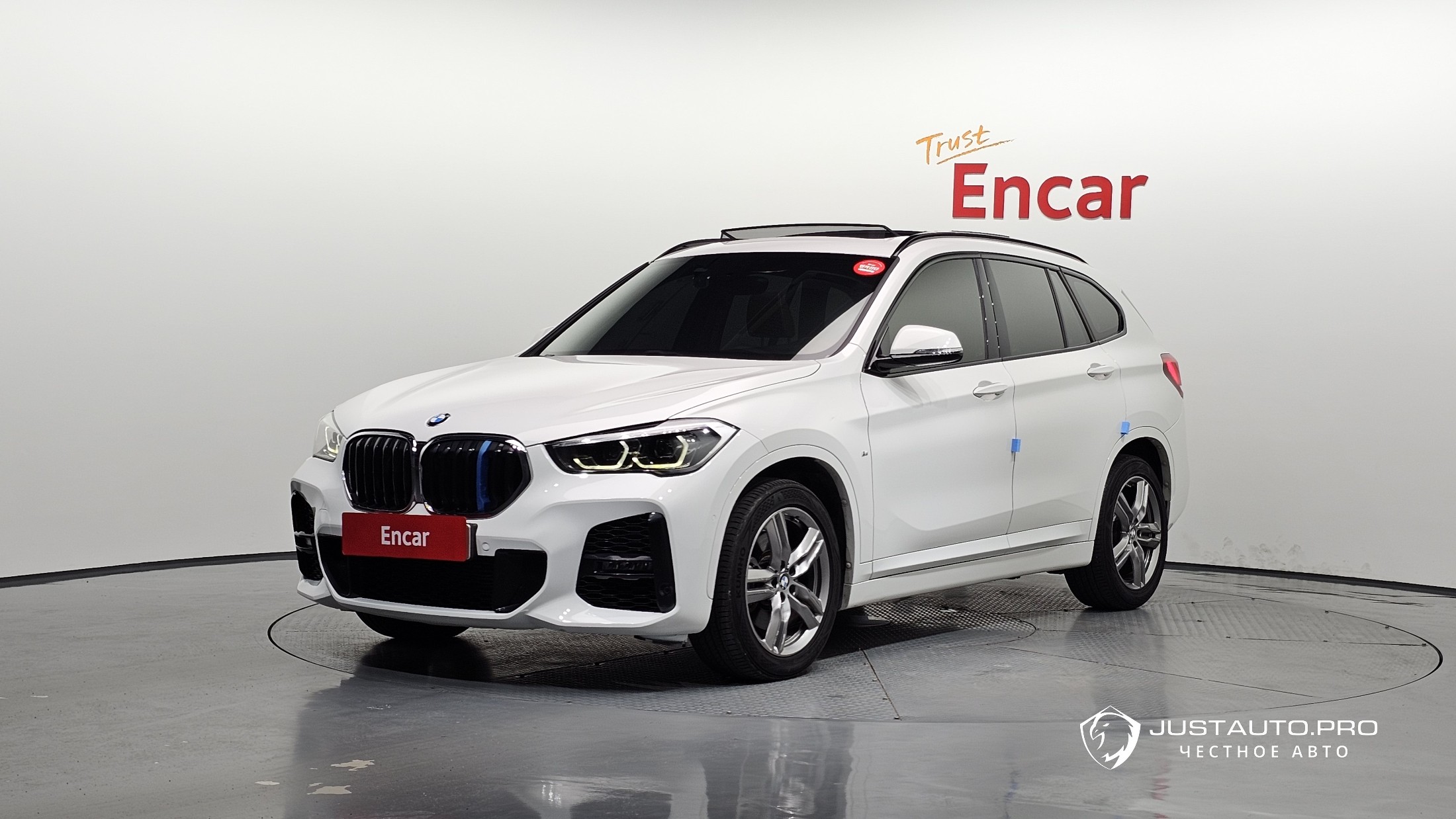 Автомобиль BMW X1