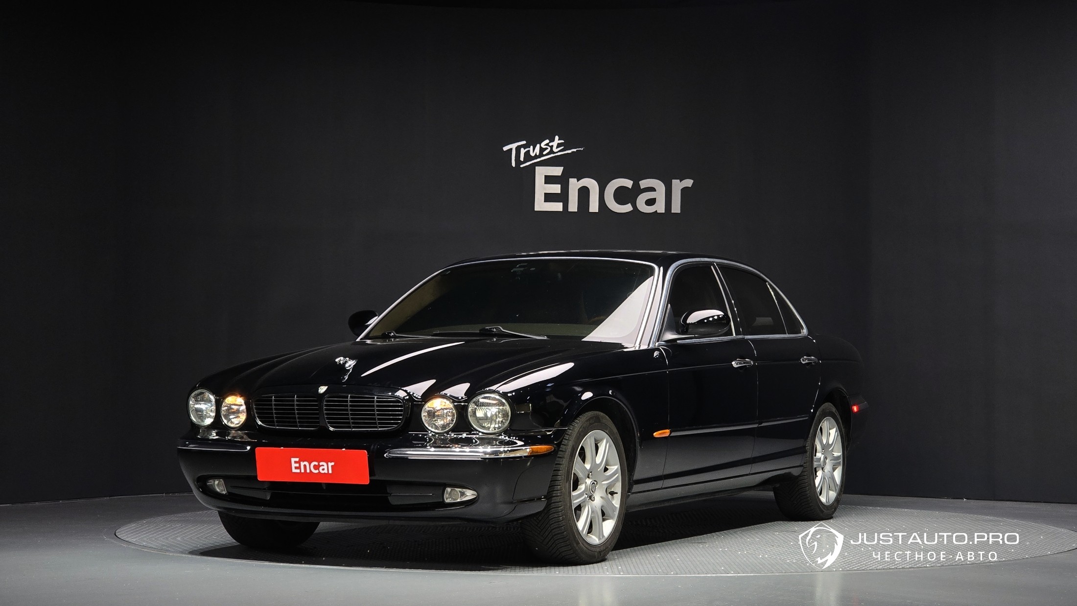 Автомобиль Jaguar XJ-8