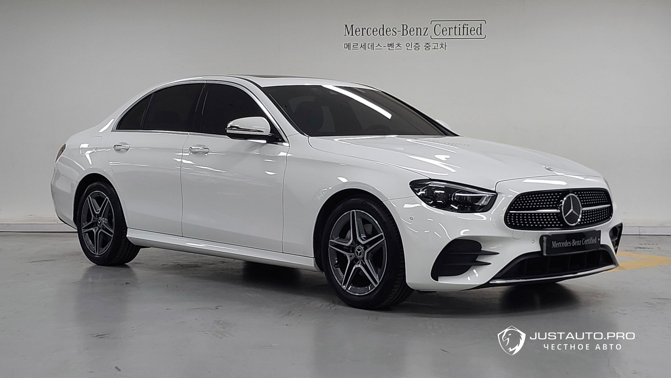 Автомобиль Mercedes-Benz E-Class