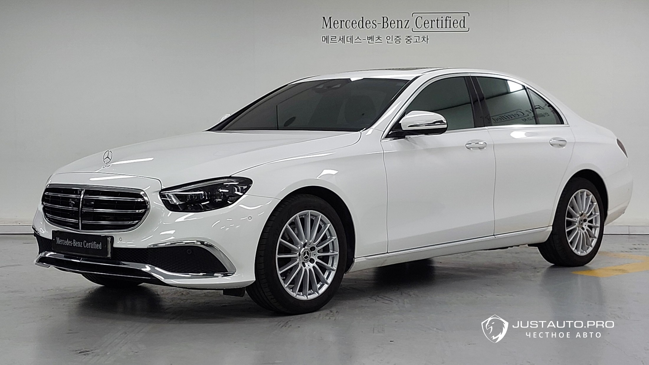 Автомобиль Mercedes-Benz E-Class