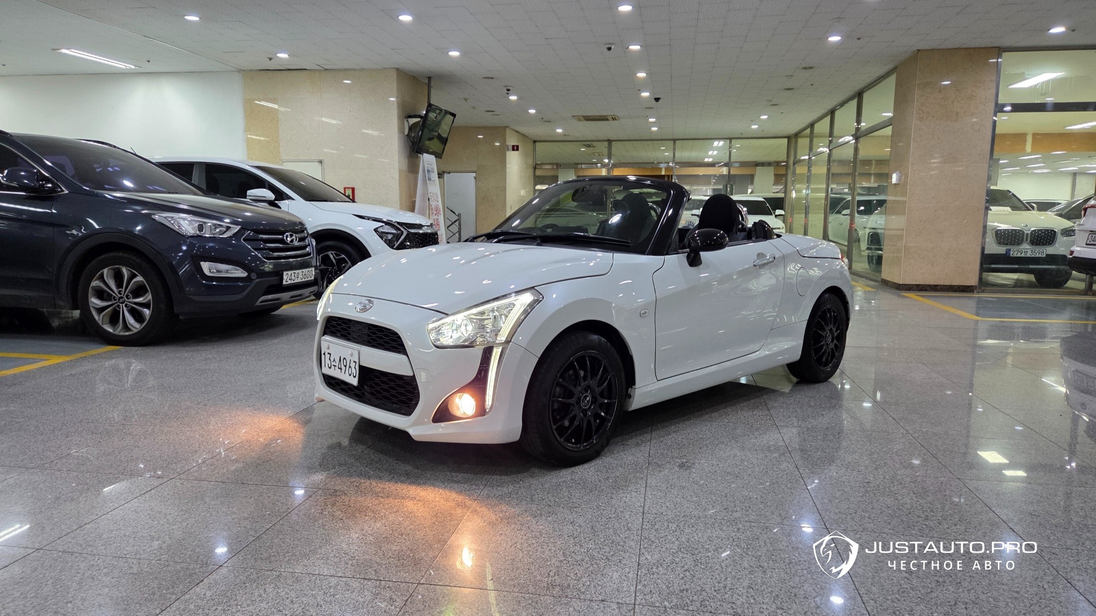 Автомобиль Daihatsu Copen