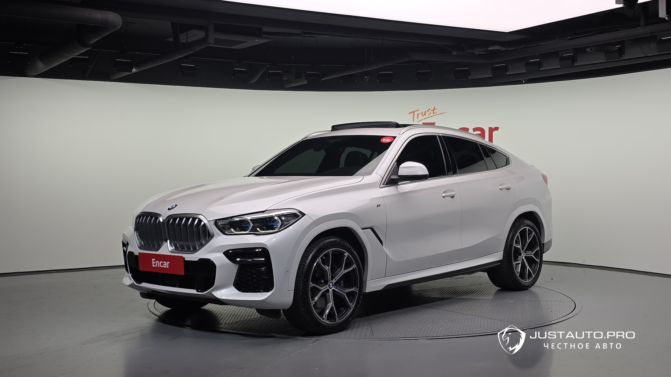 Автомобиль BMW X6