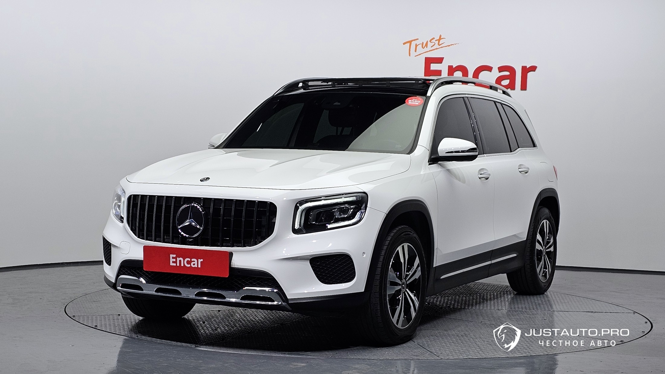 Автомобиль Mercedes-Benz GLB-Class