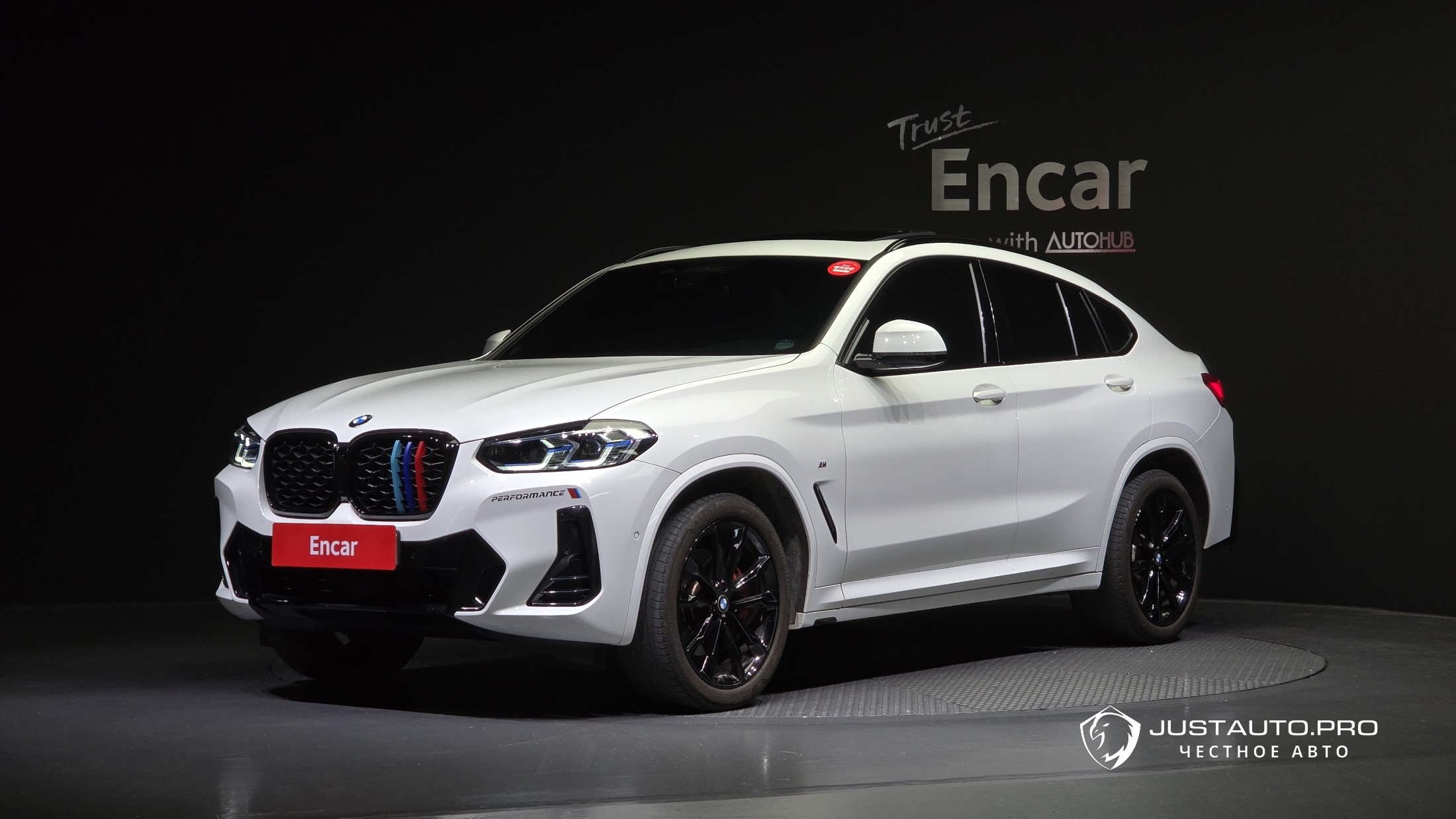Автомобиль BMW X4
