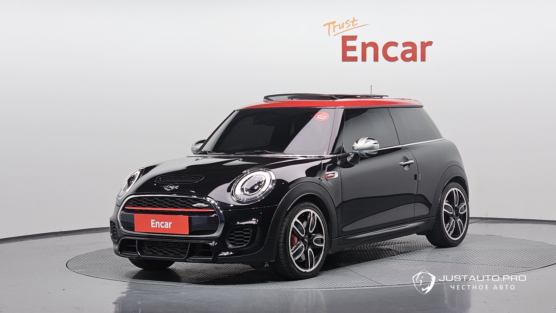 Автомобиль Mini Cooper