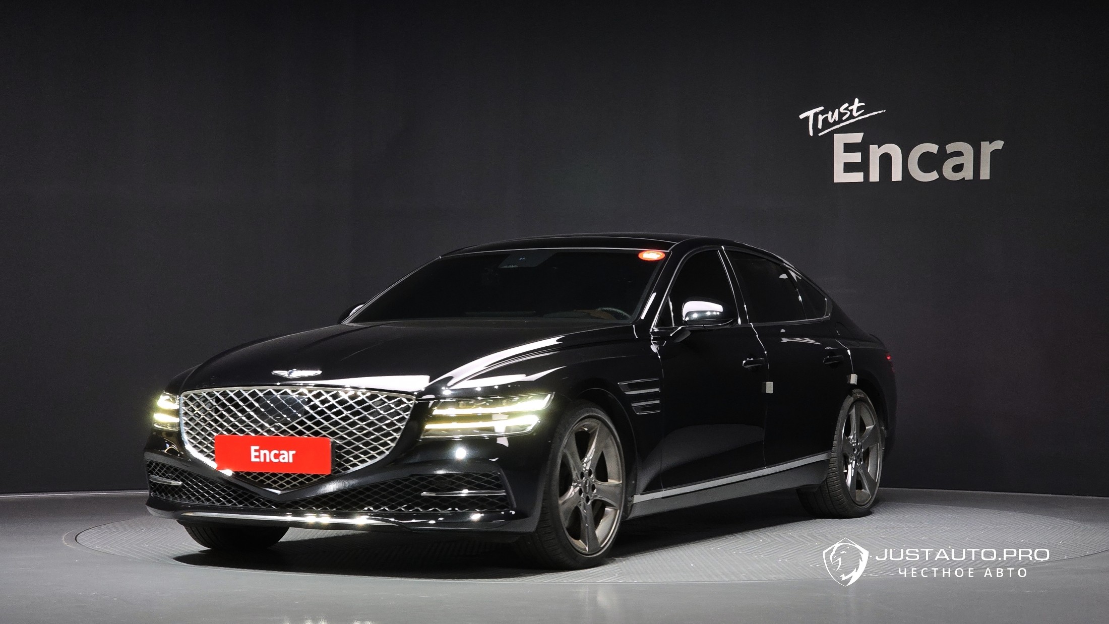 Автомобиль Genesis G80