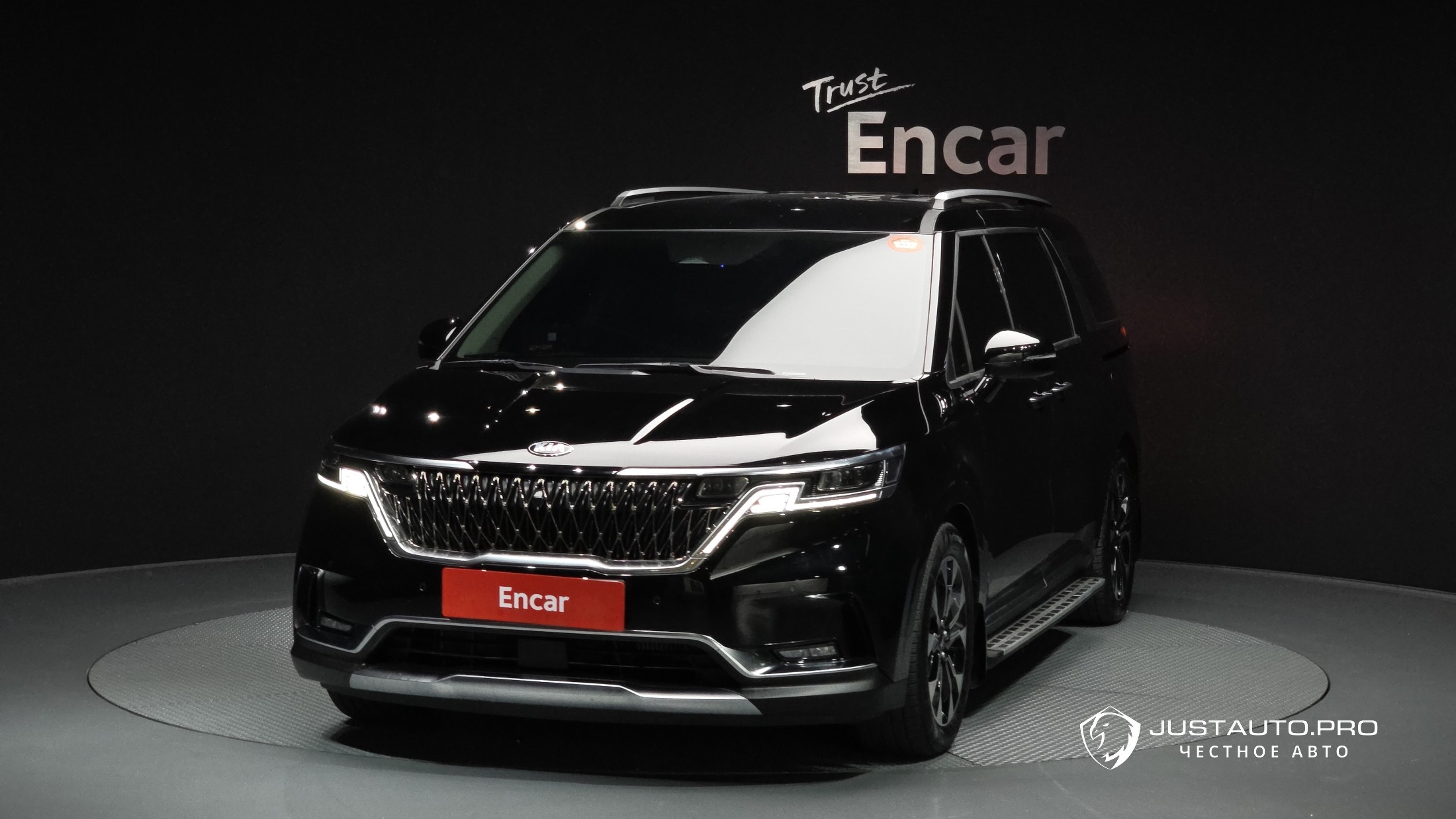 Автомобиль Kia Canival