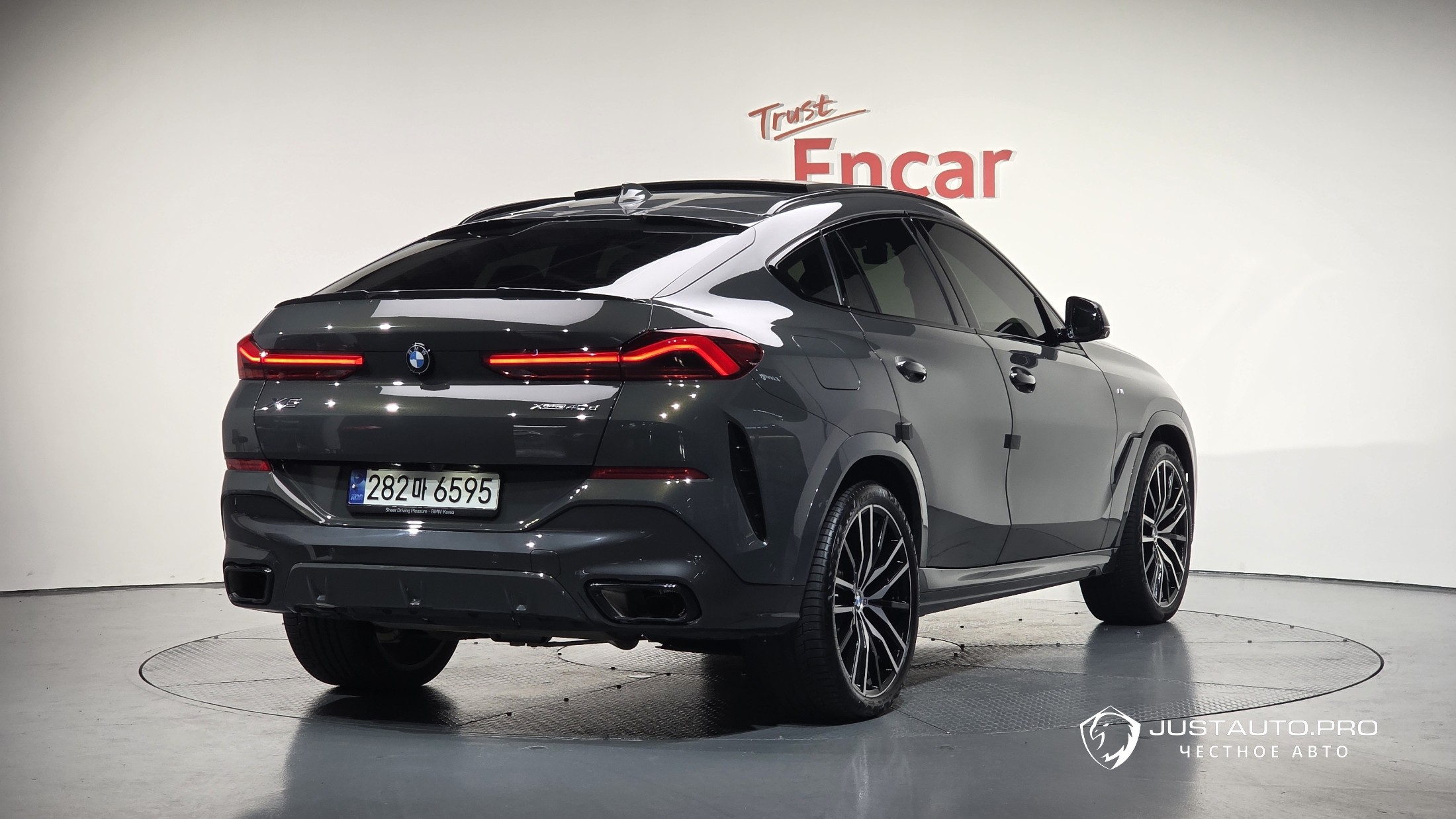 Автомобиль BMW X6