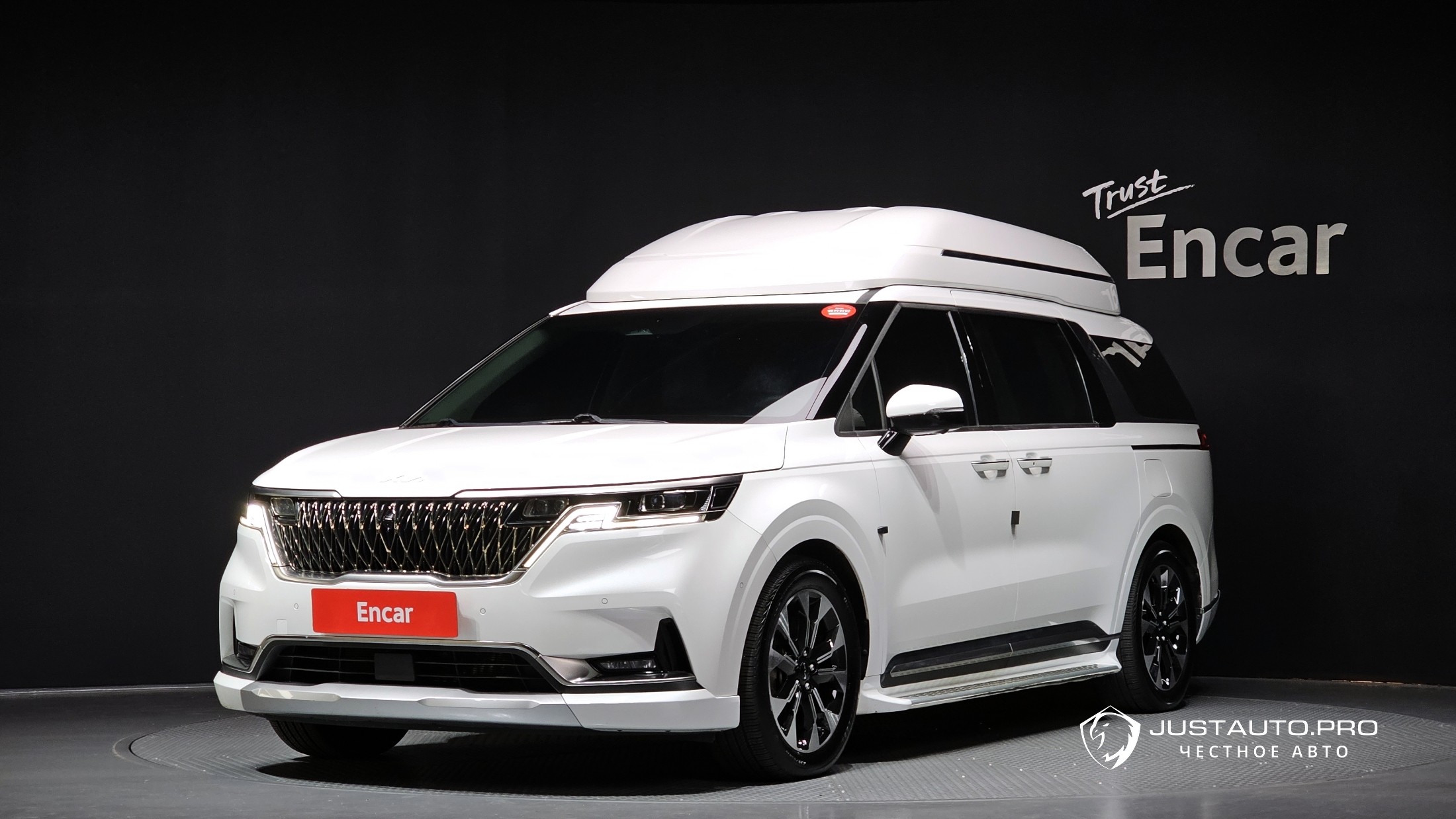 Автомобиль Kia Canival