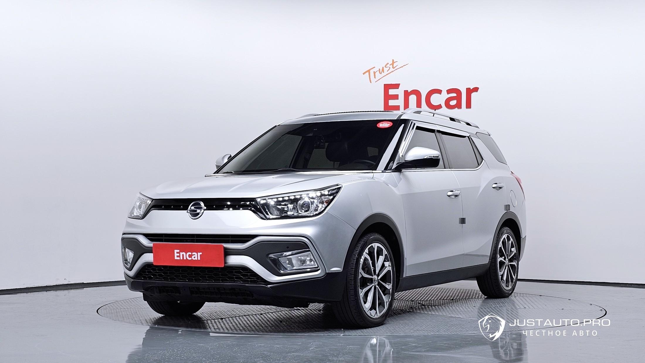 Автомобиль KG_Mobility_Ssangyong TIBOLI