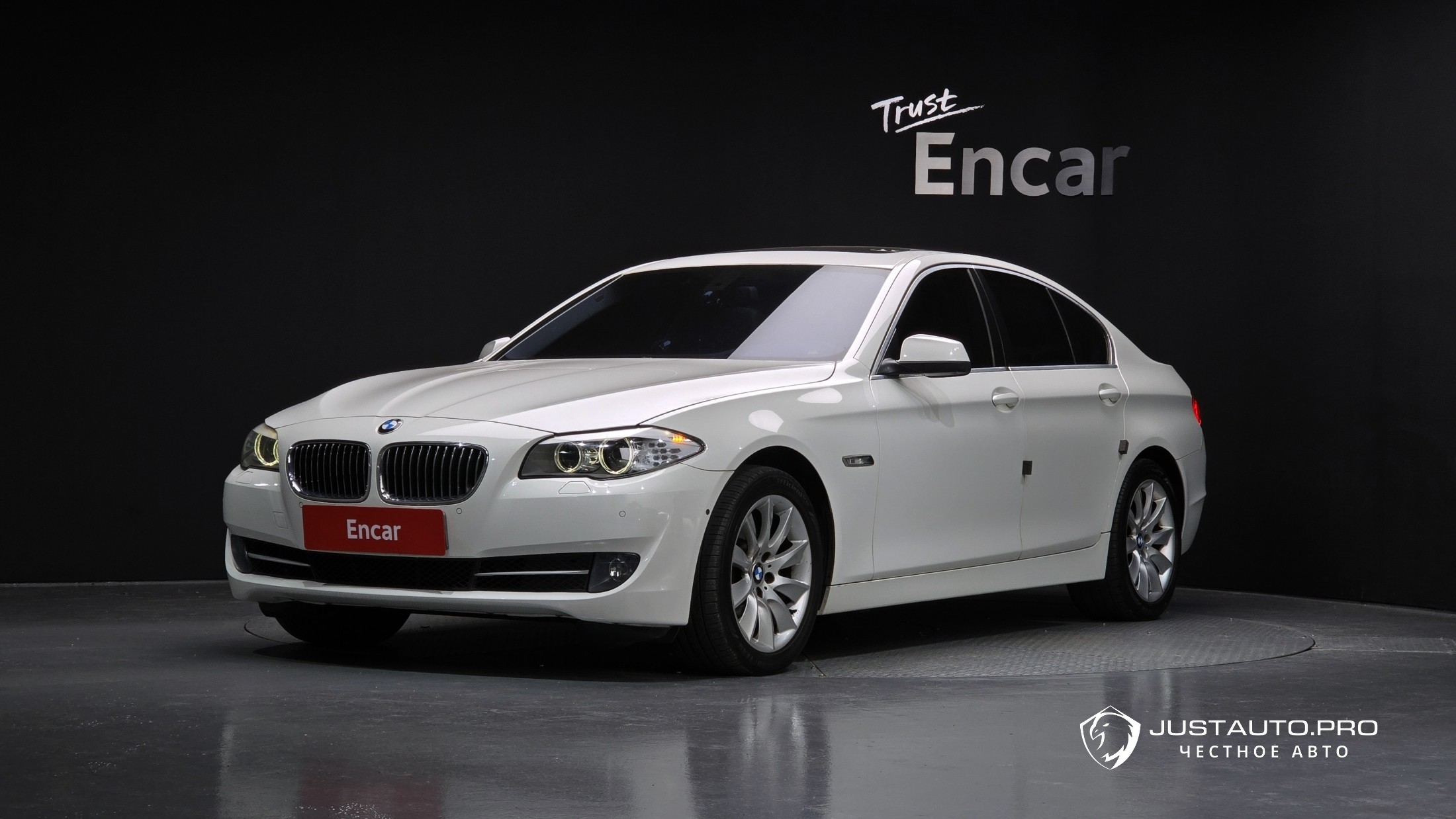 Автомобиль BMW 5-Series