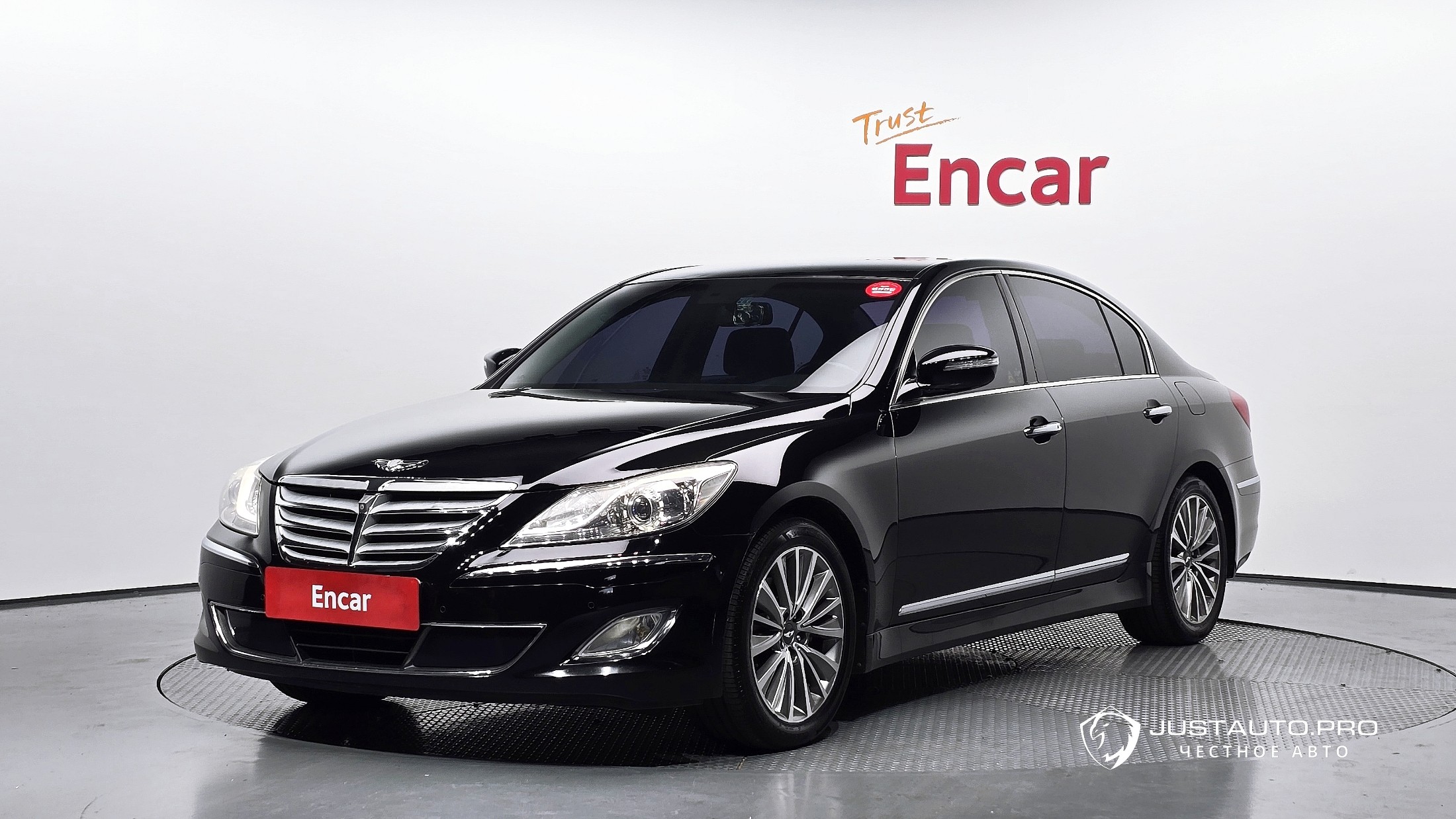 Автомобиль Hyundai Genesis