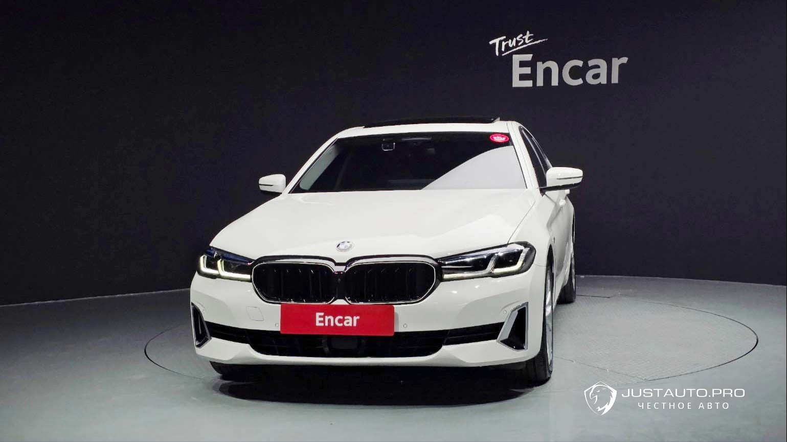 Автомобиль BMW 5-Series