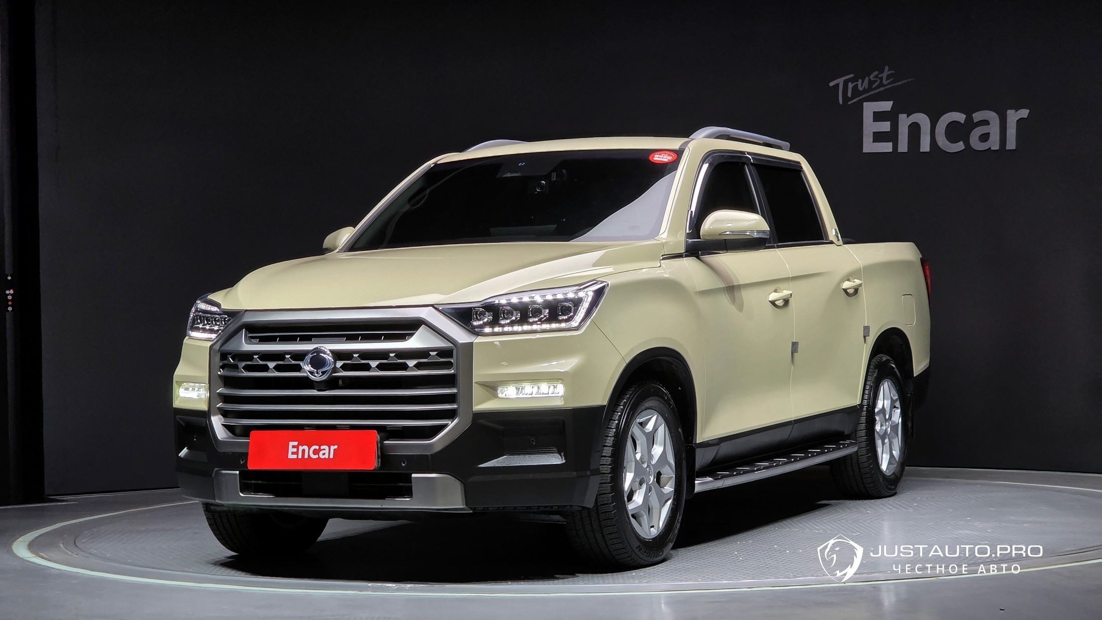 Автомобиль KG_Mobility_Ssangyong Rexton