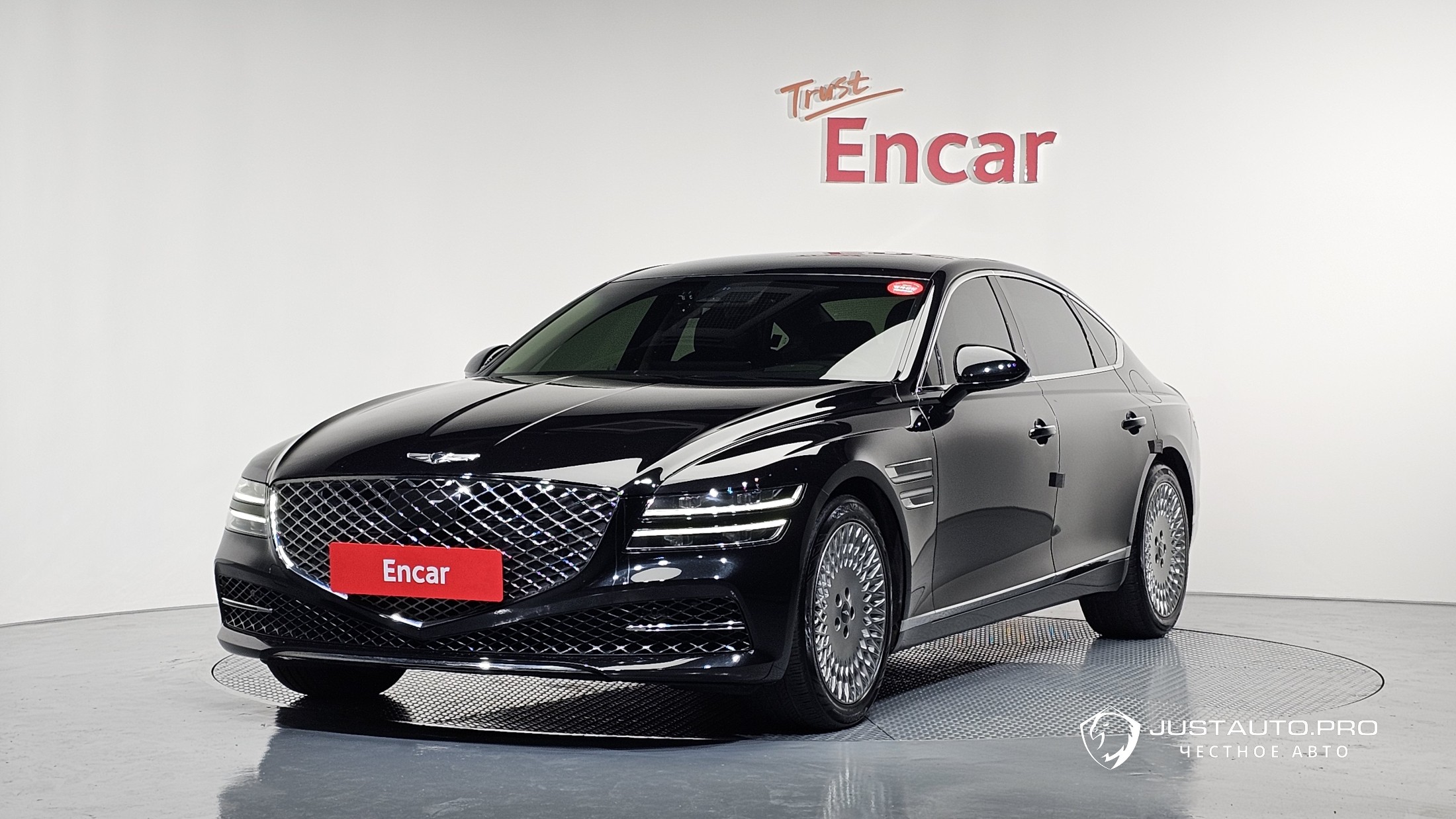 Автомобиль Genesis G80