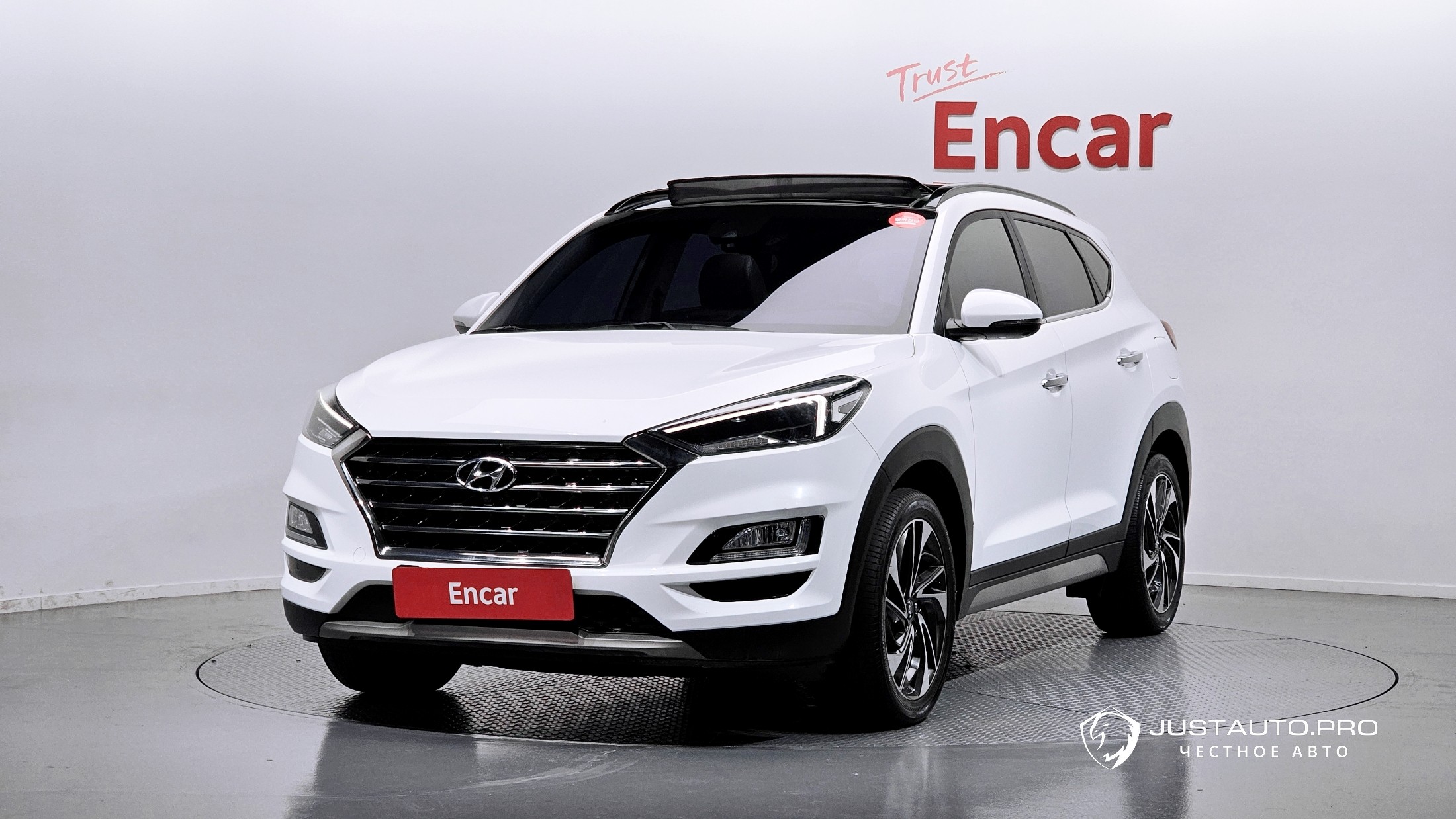 Автомобиль Hyundai Tucson